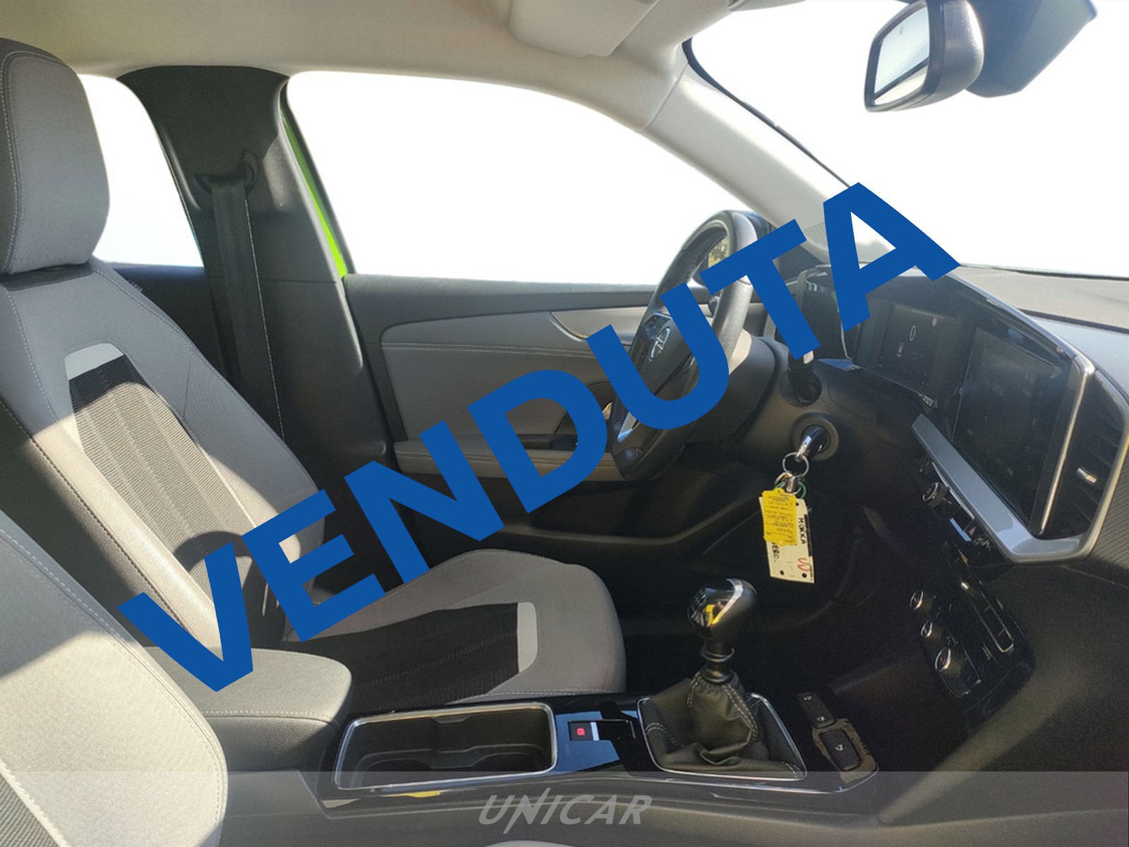 UNICAR Opel Mokka