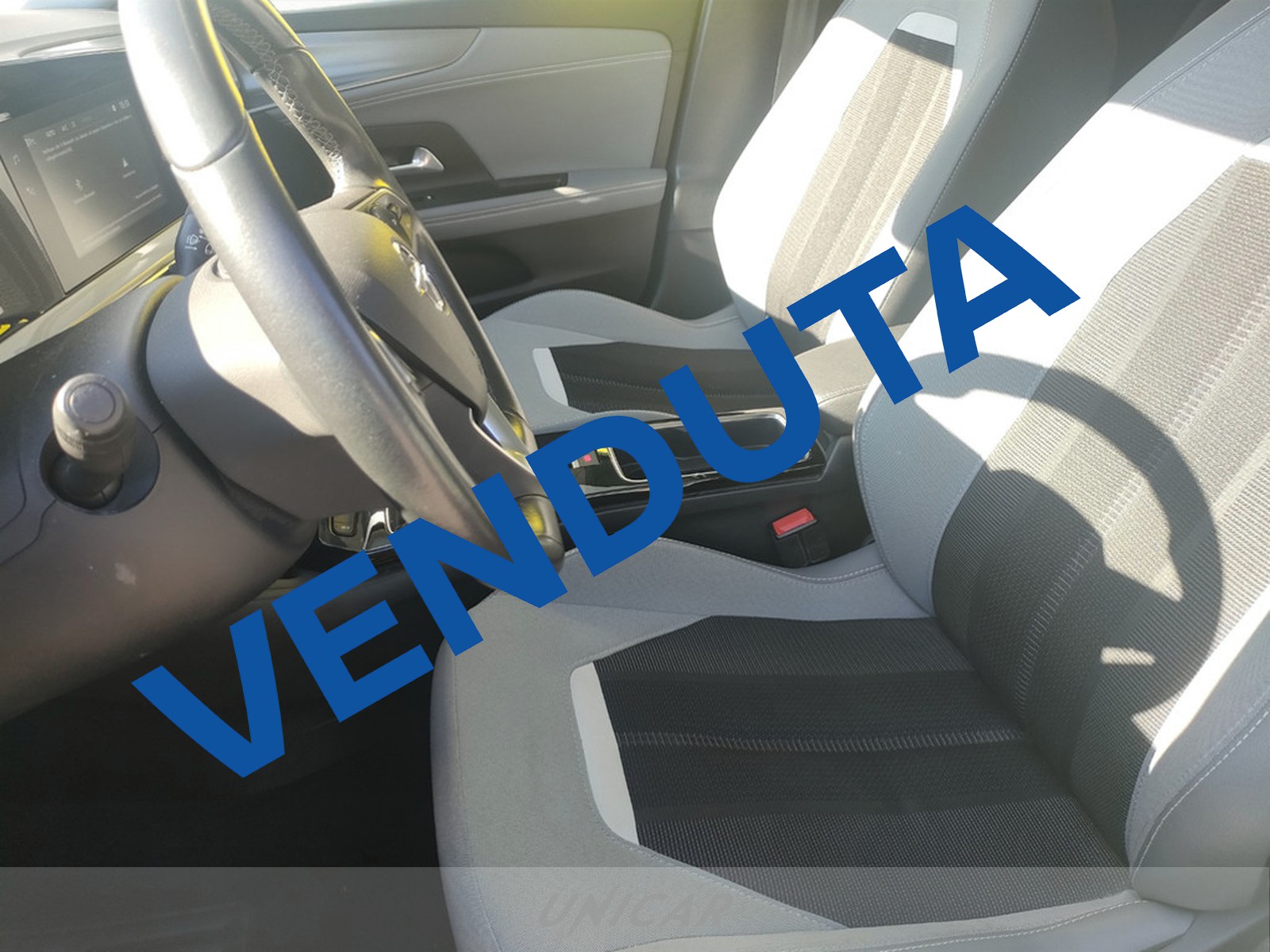 UNICAR Opel Mokka