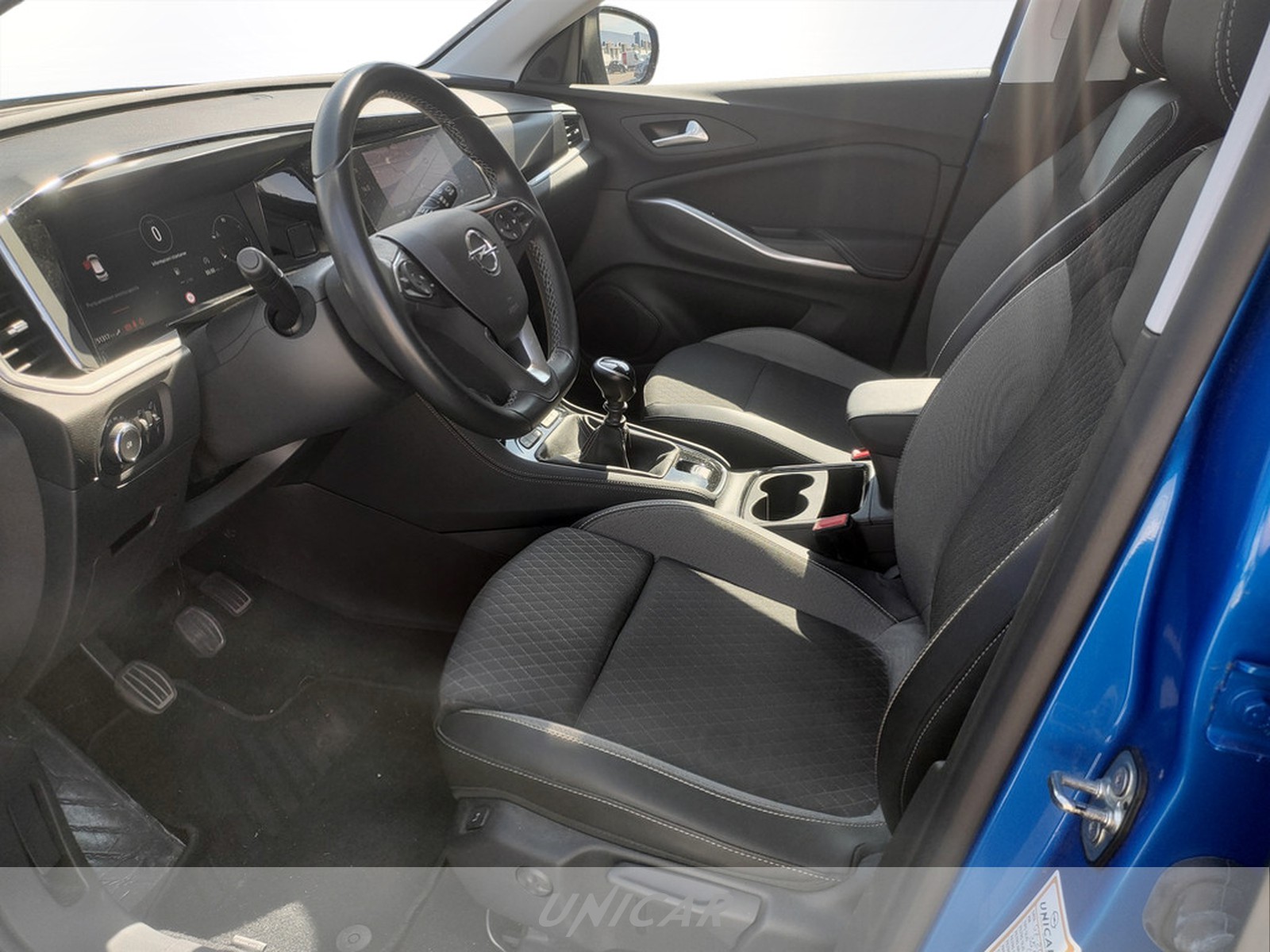 UNICAR Opel Grandland