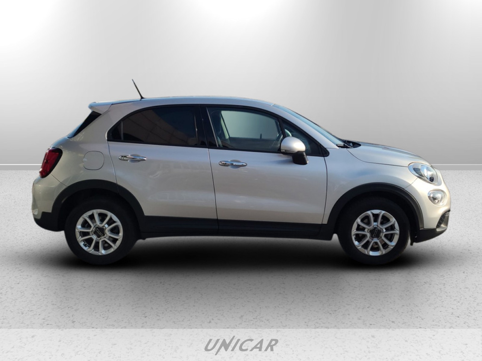 UNICAR Fiat 500X
