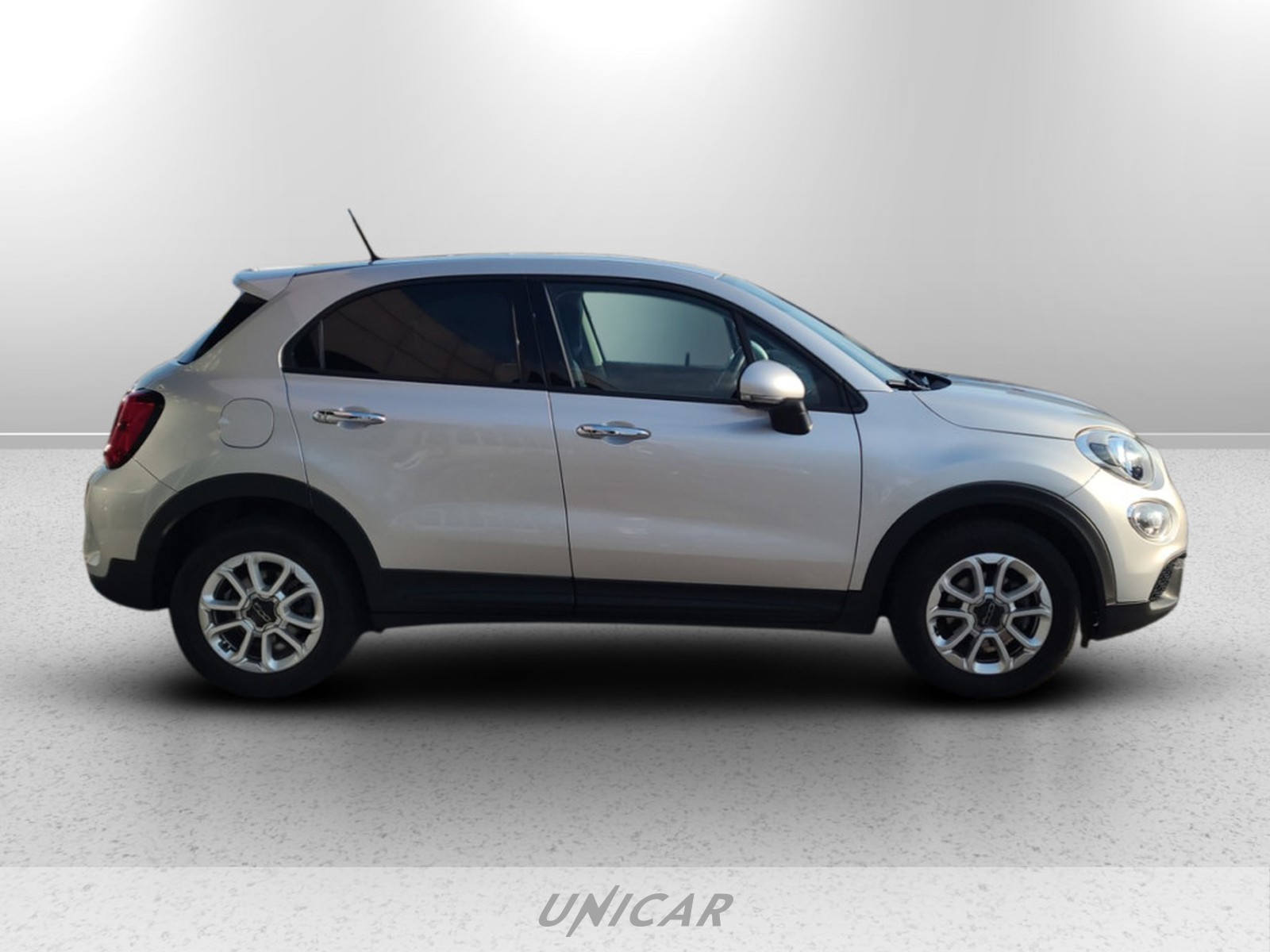 UNICAR Fiat 500X