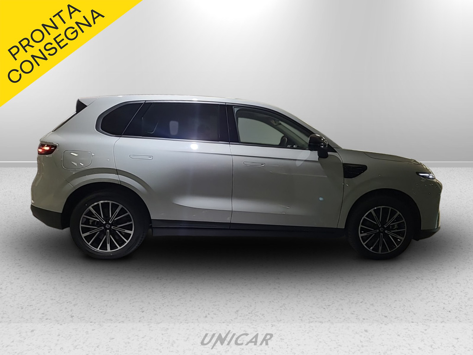 UNICAR Leapmotor B10