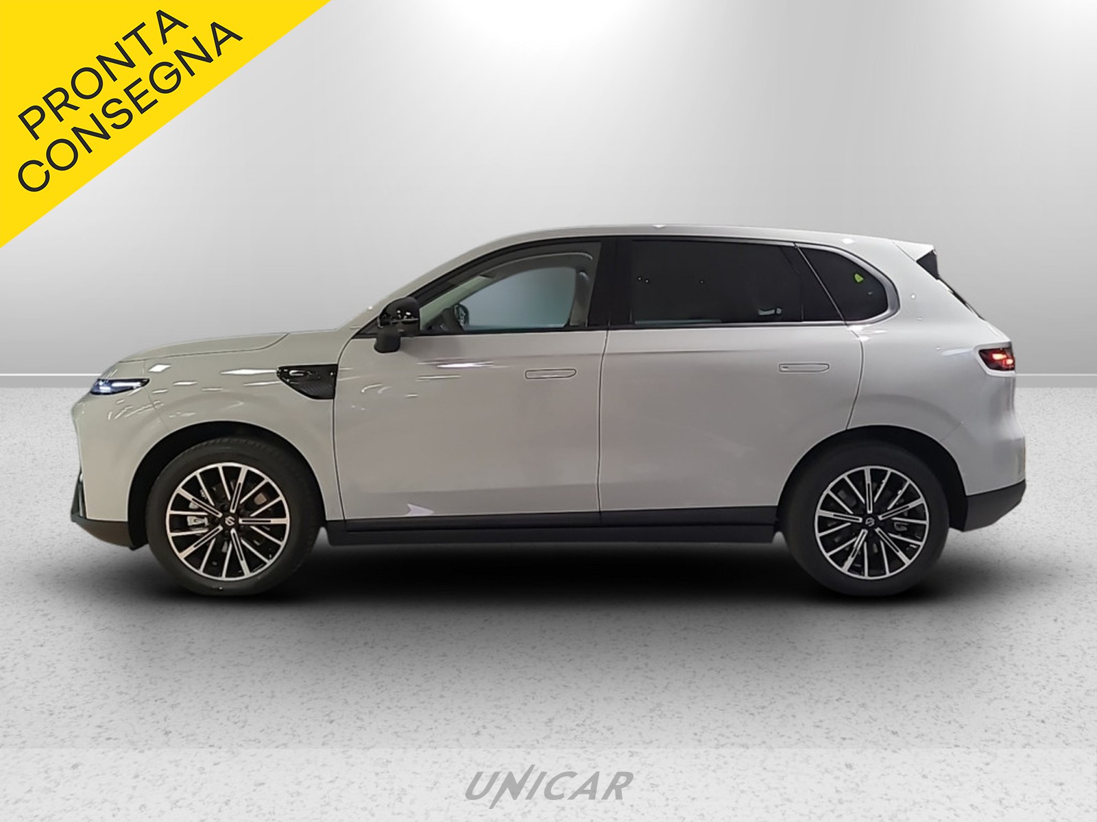 UNICAR Leapmotor B10