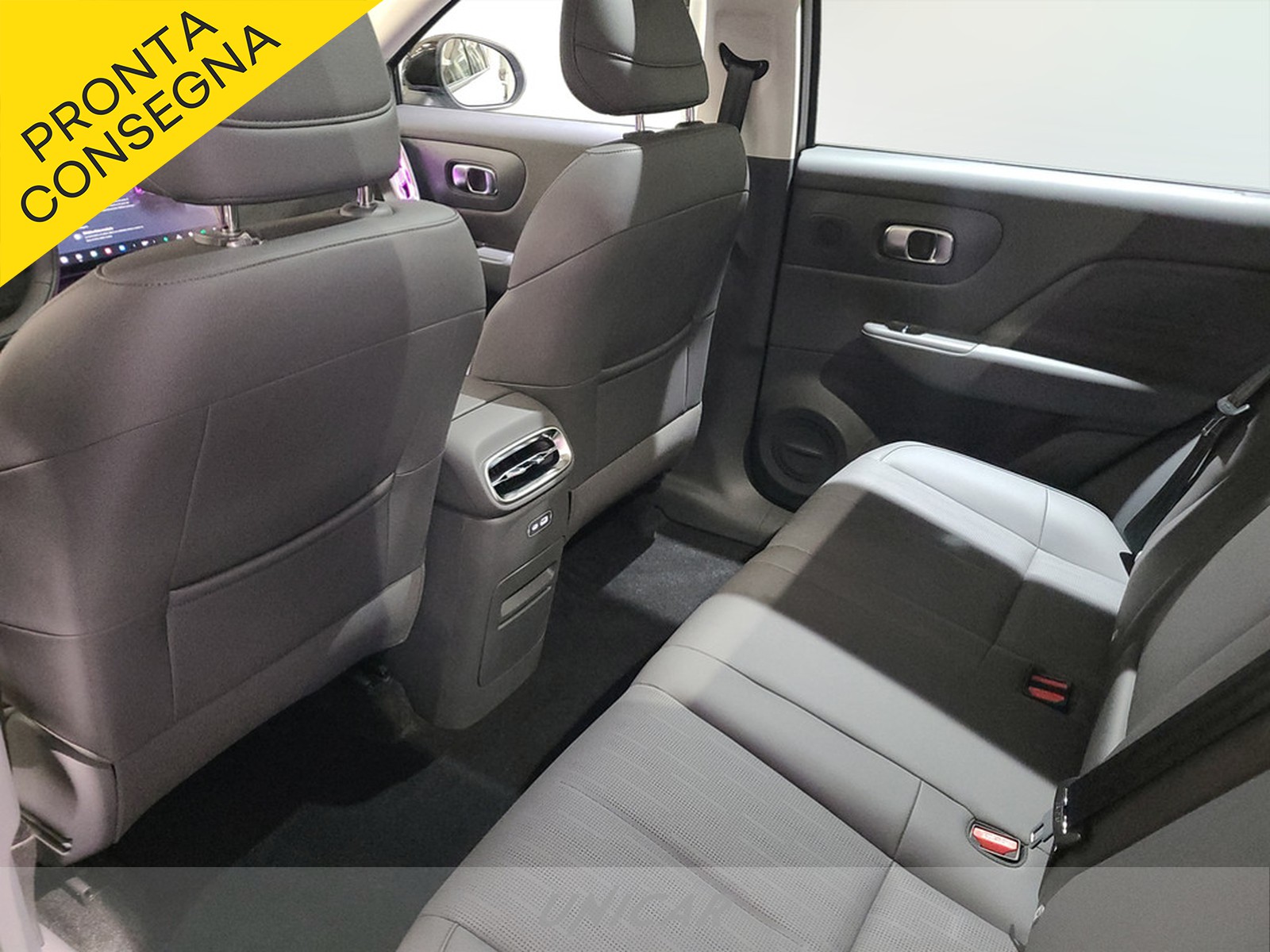 UNICAR Leapmotor B10