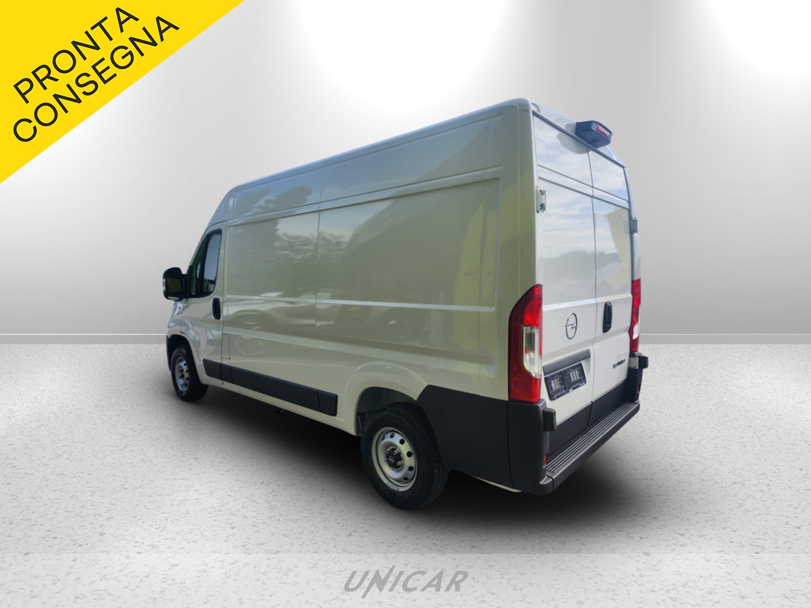 UNICAR Opel Movano