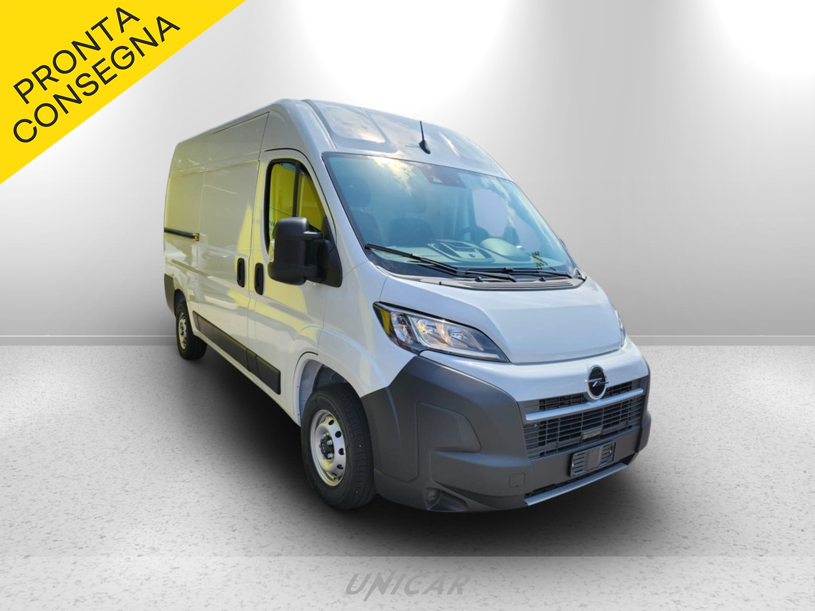 UNICAR Opel Movano