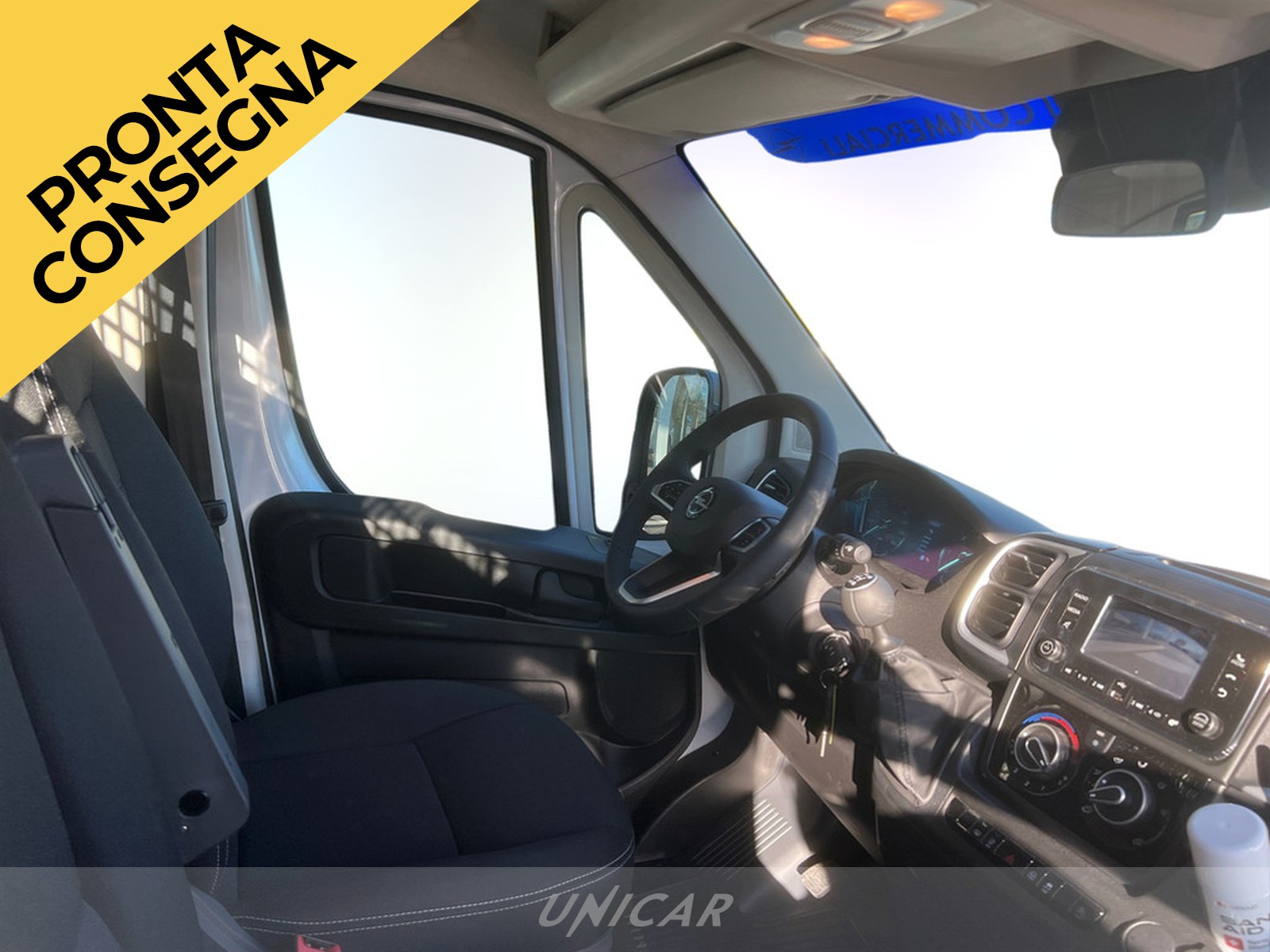 UNICAR Opel Movano