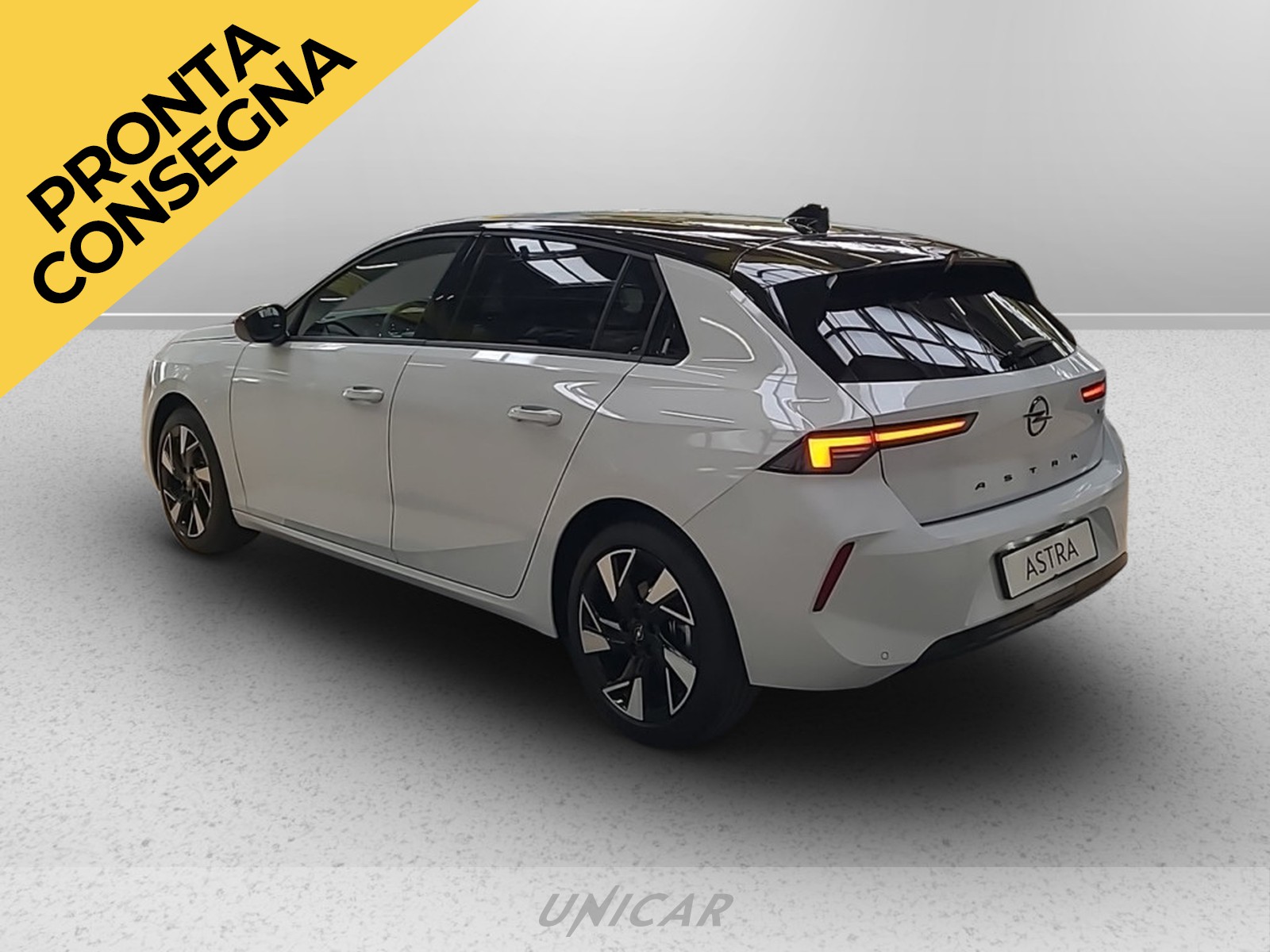 UNICAR Opel Astra