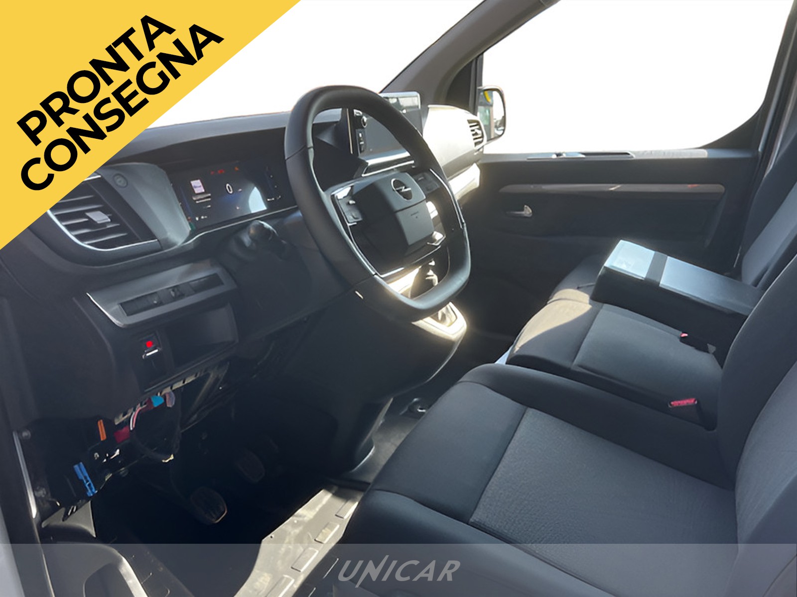 UNICAR Opel Vivaro