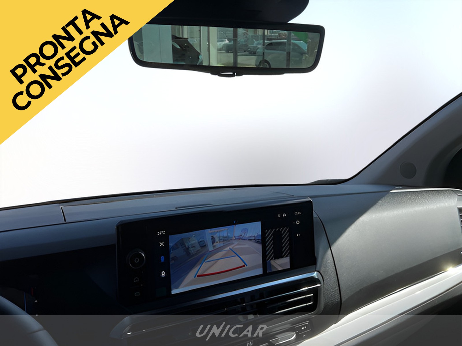 UNICAR Opel Vivaro