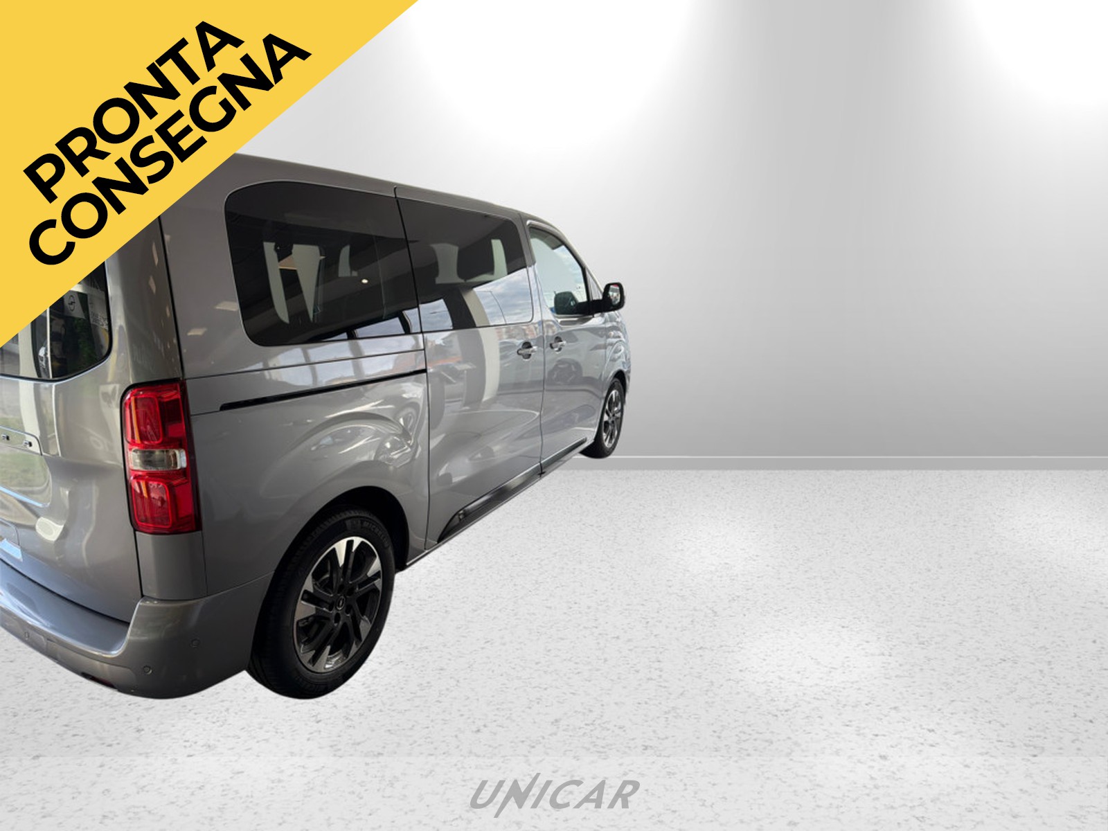 UNICAR Opel Zafira Life