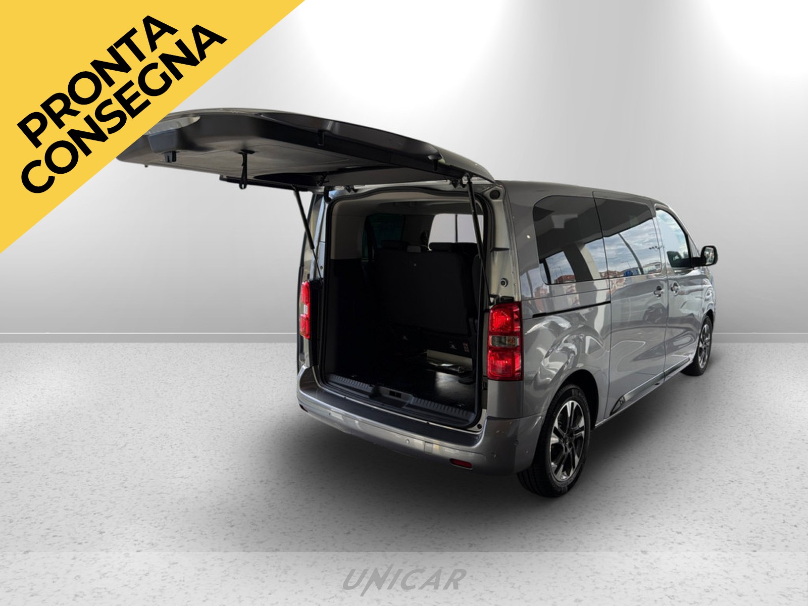 UNICAR Opel Zafira Life