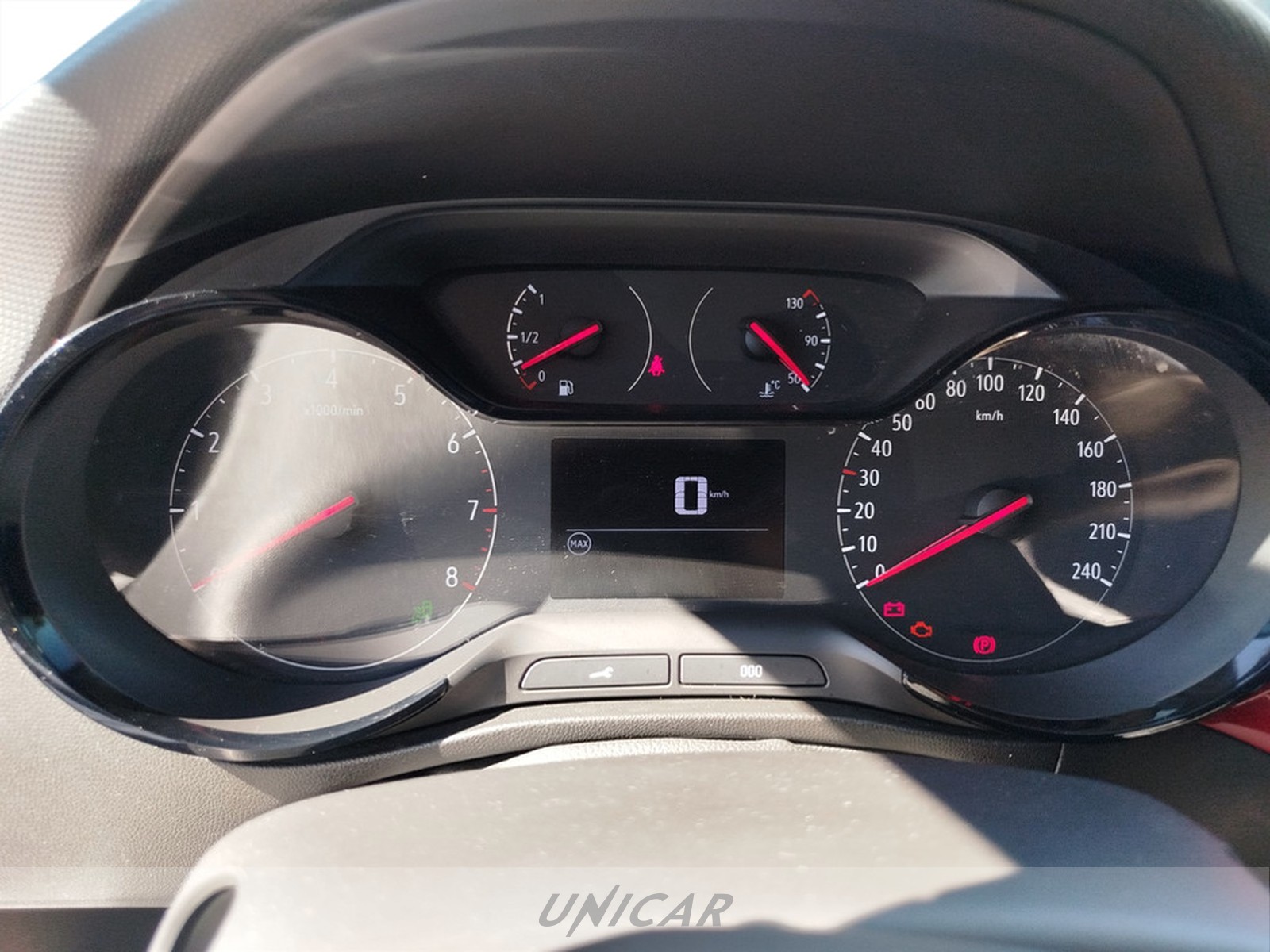 UNICAR Opel Crossland