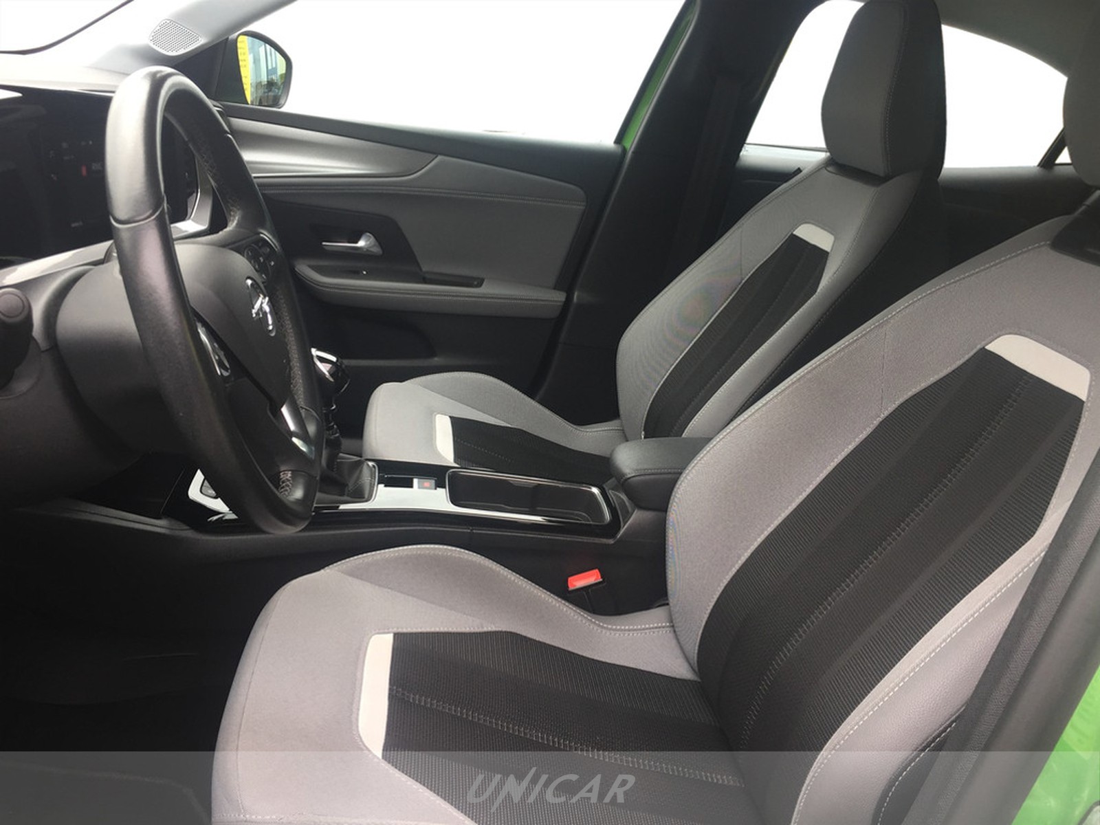 UNICAR Opel Mokka