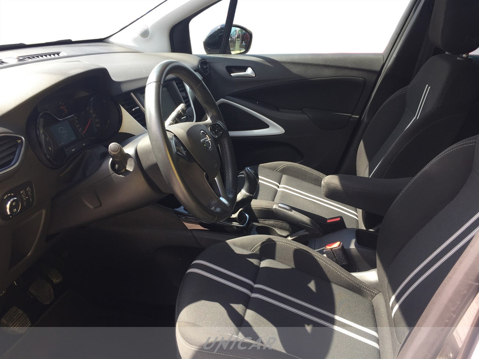 UNICAR Opel Crossland