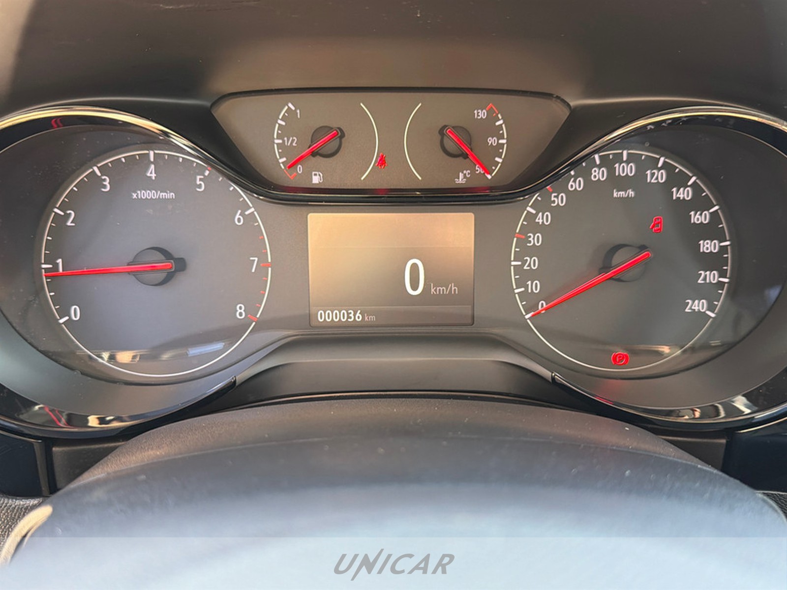 UNICAR Opel Corsa