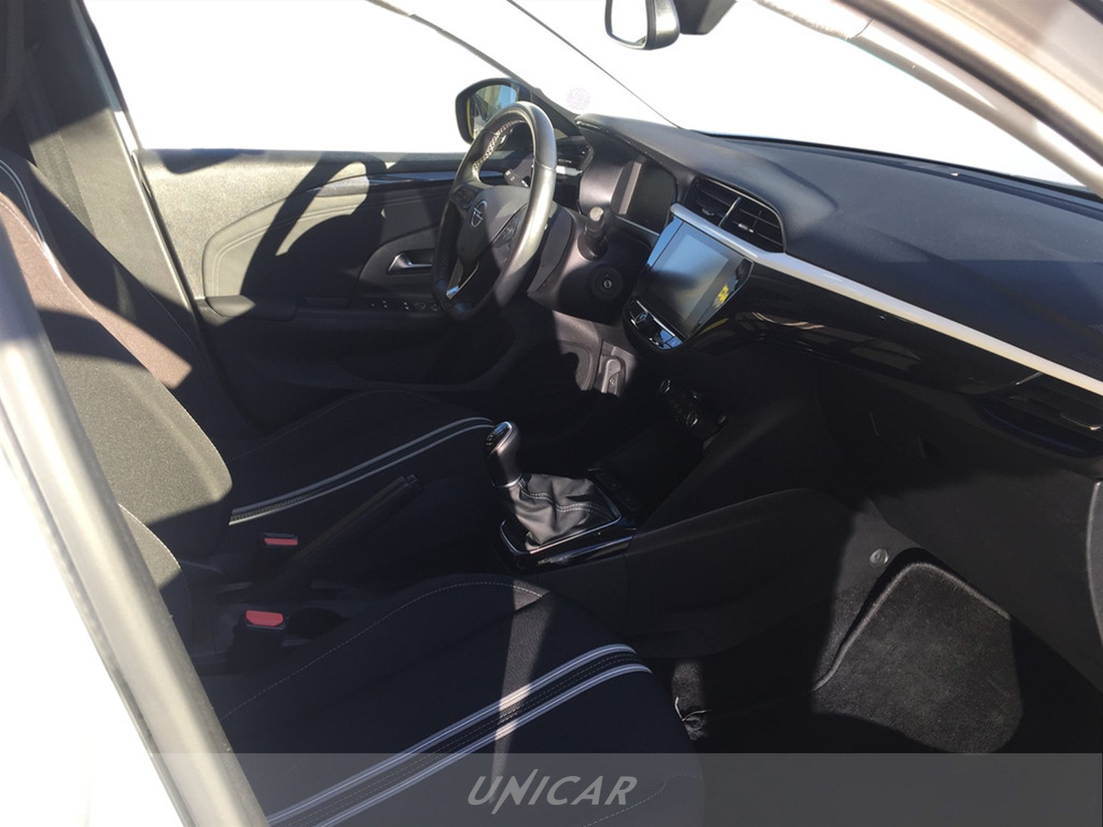 UNICAR Opel Corsa