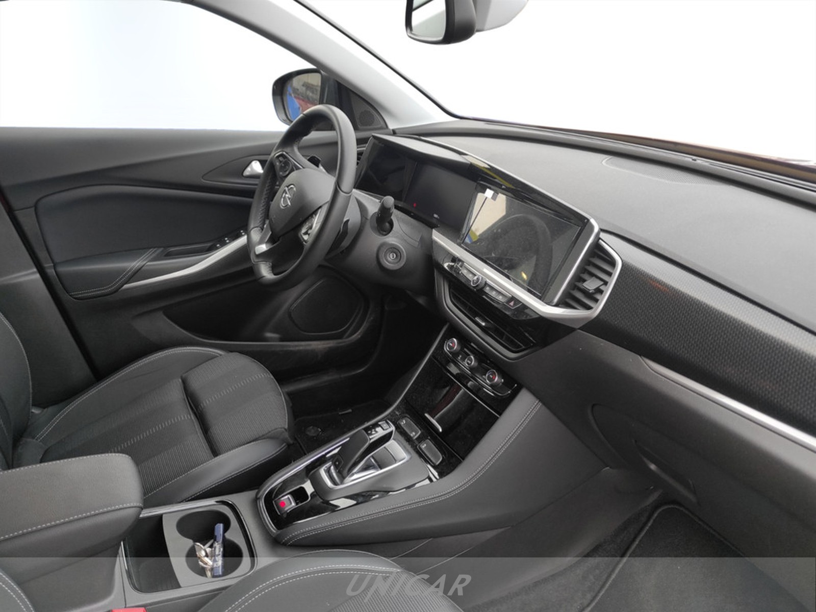 UNICAR Opel Grandland X