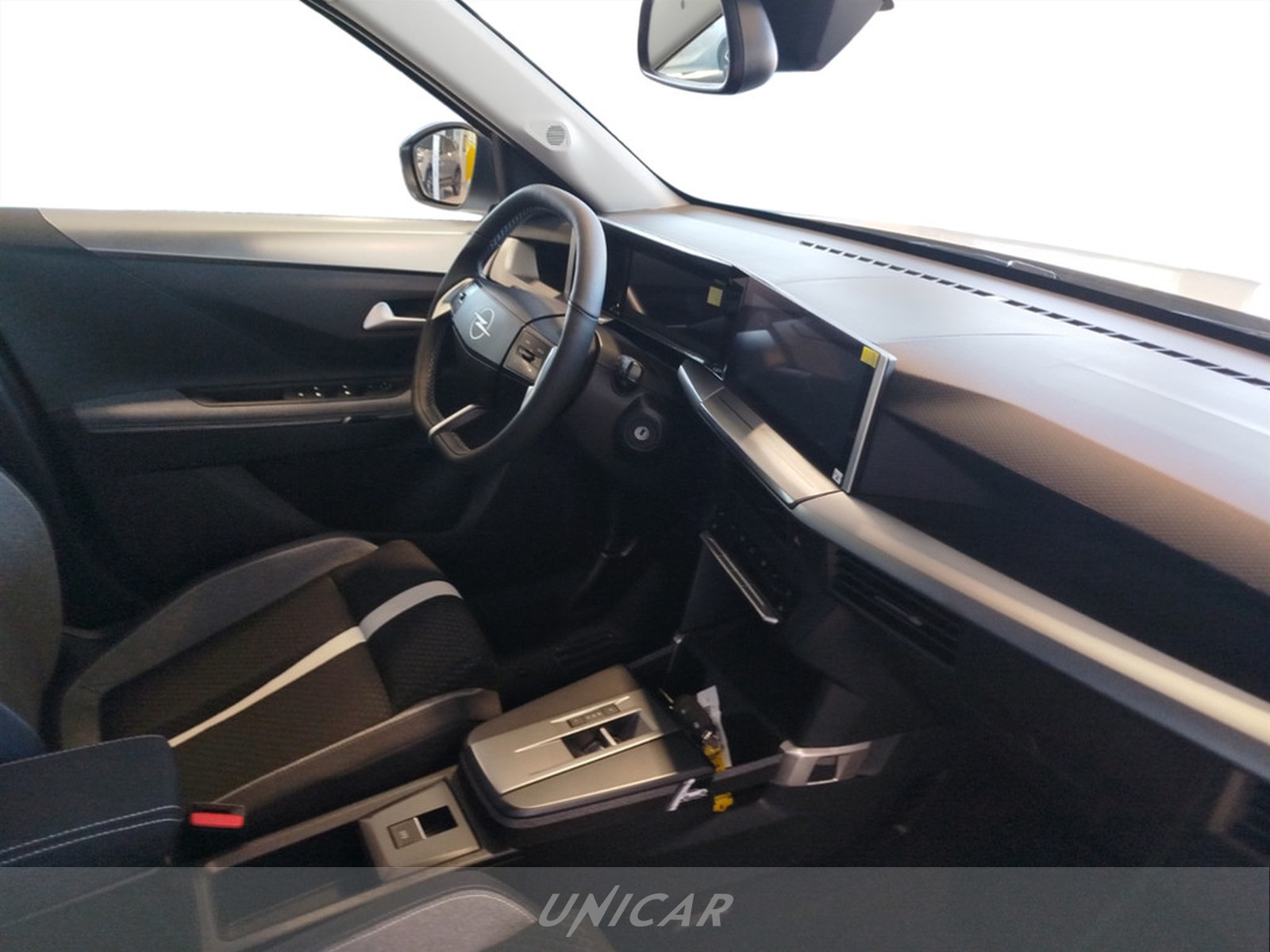 UNICAR Opel Frontera