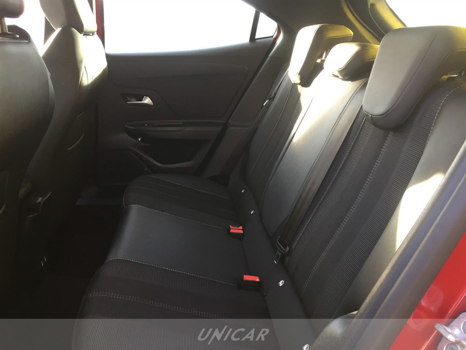 UNICAR Opel Mokka
