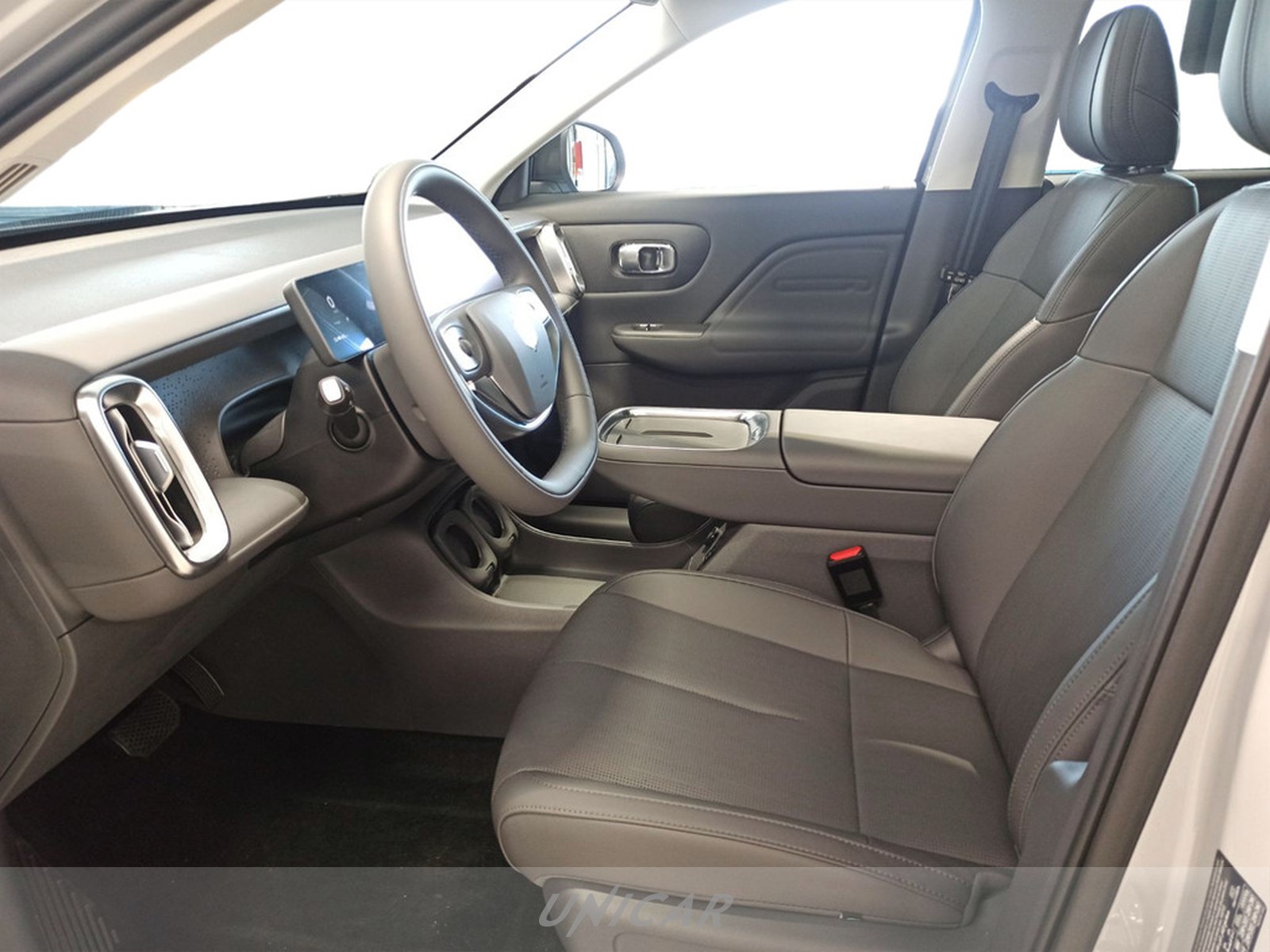 UNICAR Leapmotor B10