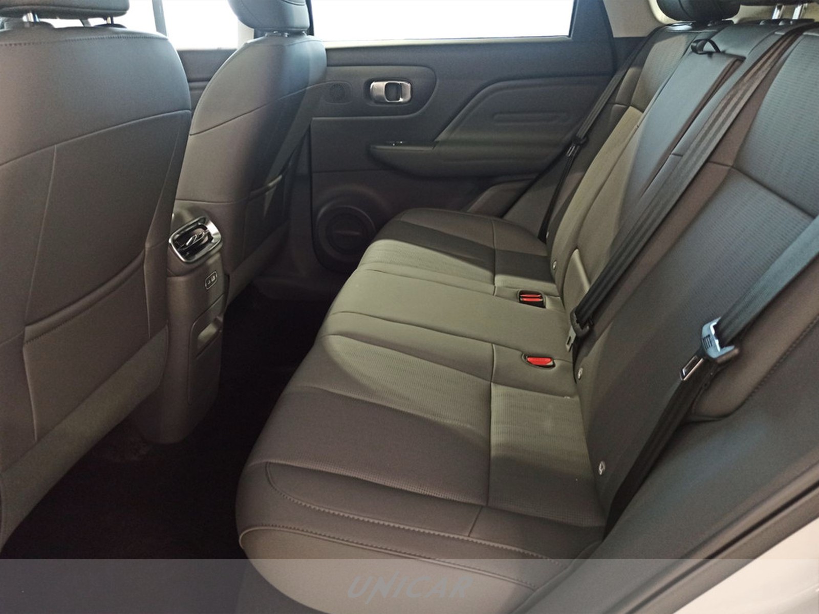 UNICAR Leapmotor B10