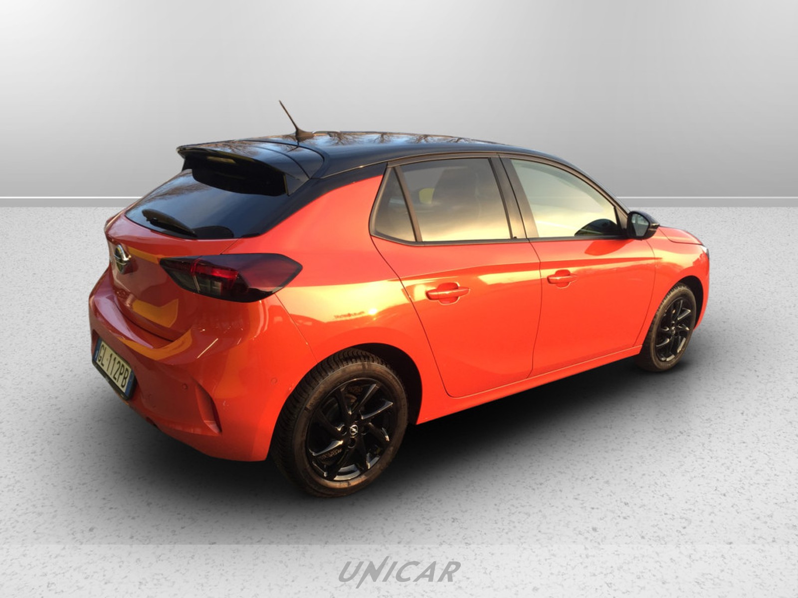 UNICAR Opel Corsa