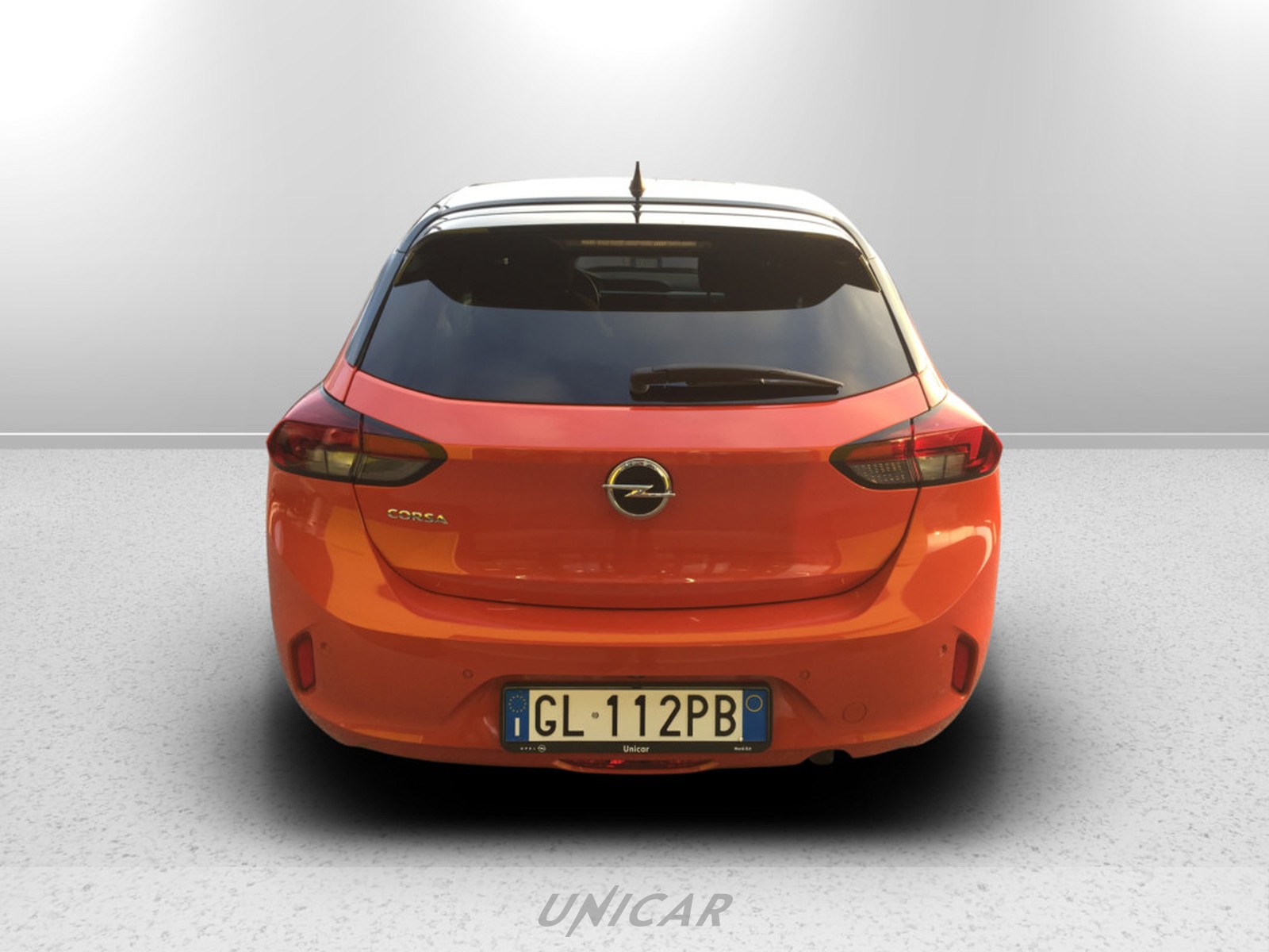 UNICAR Opel Corsa