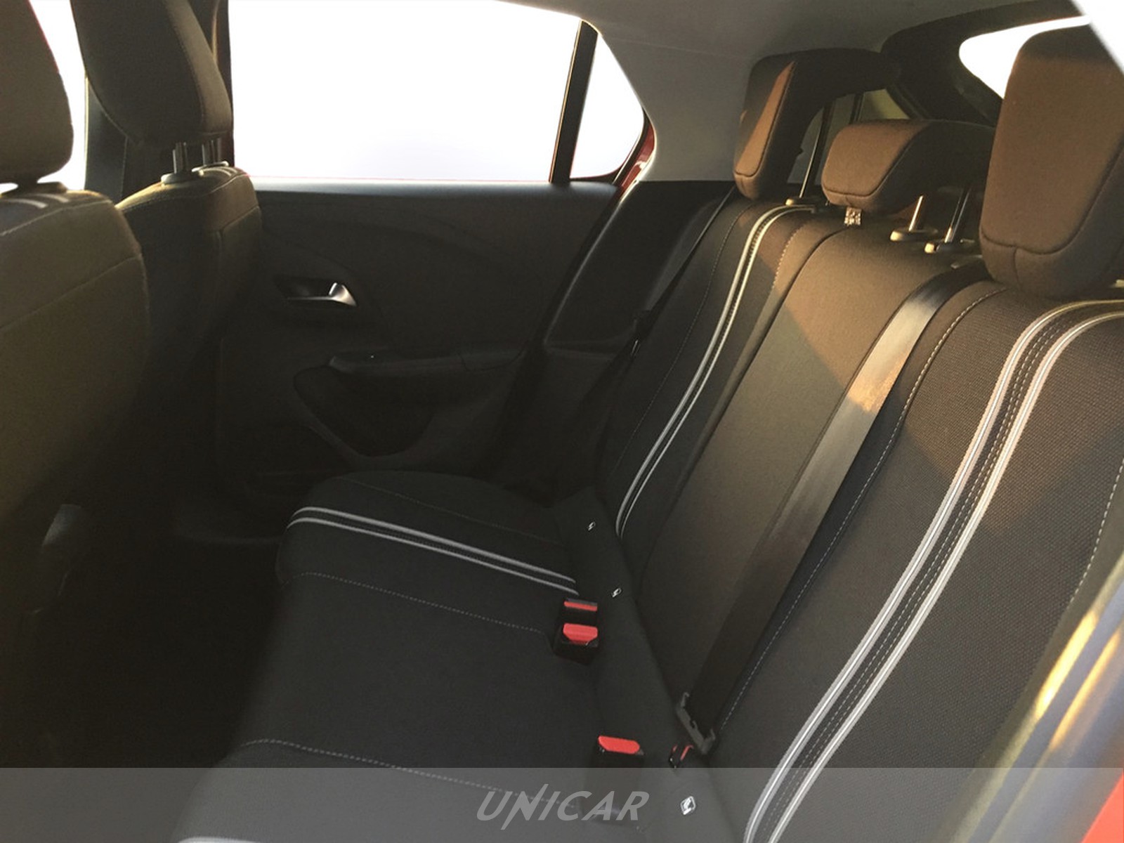 UNICAR Opel Corsa
