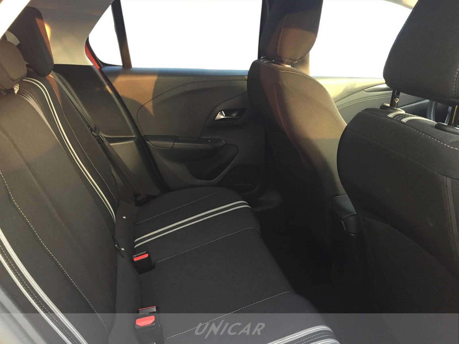 UNICAR Opel Corsa