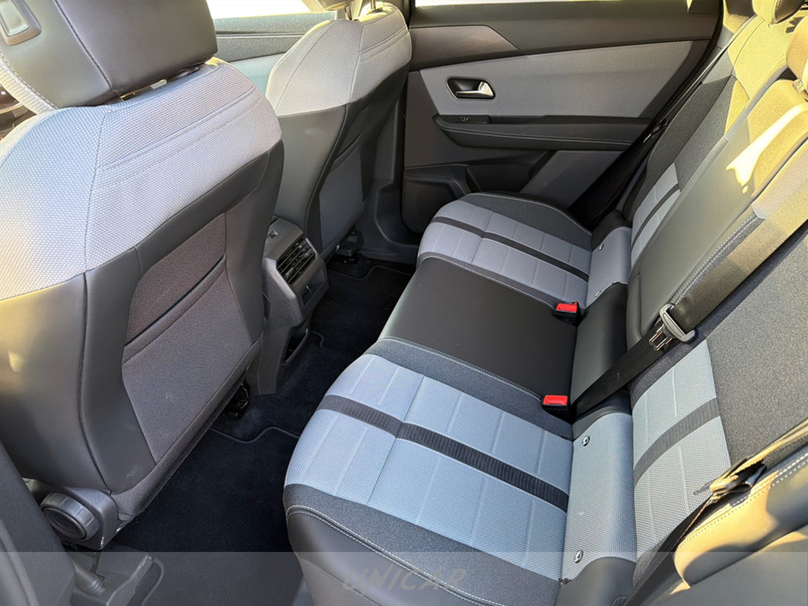 UNICAR Opel Grandland