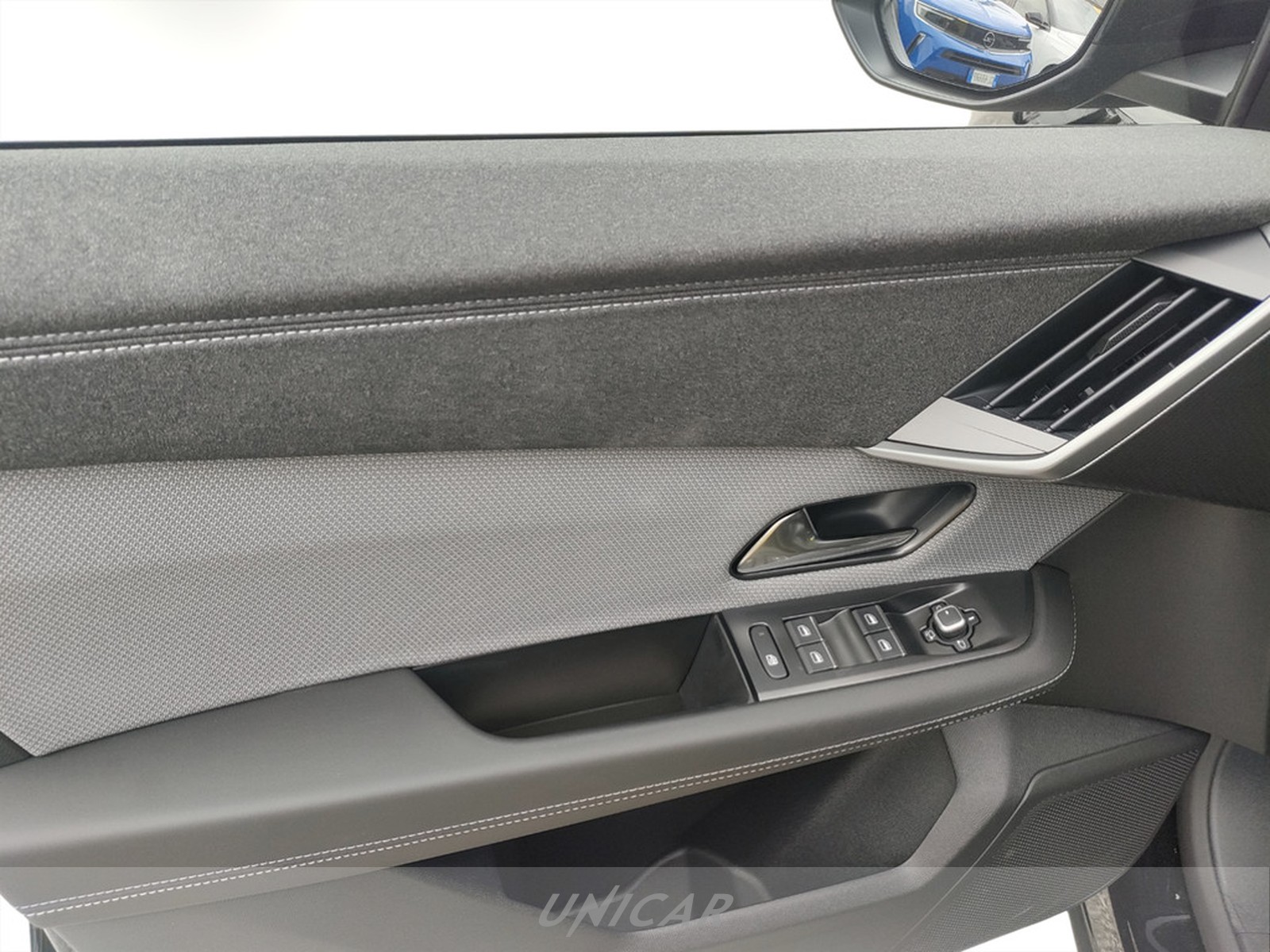 UNICAR Opel Grandland