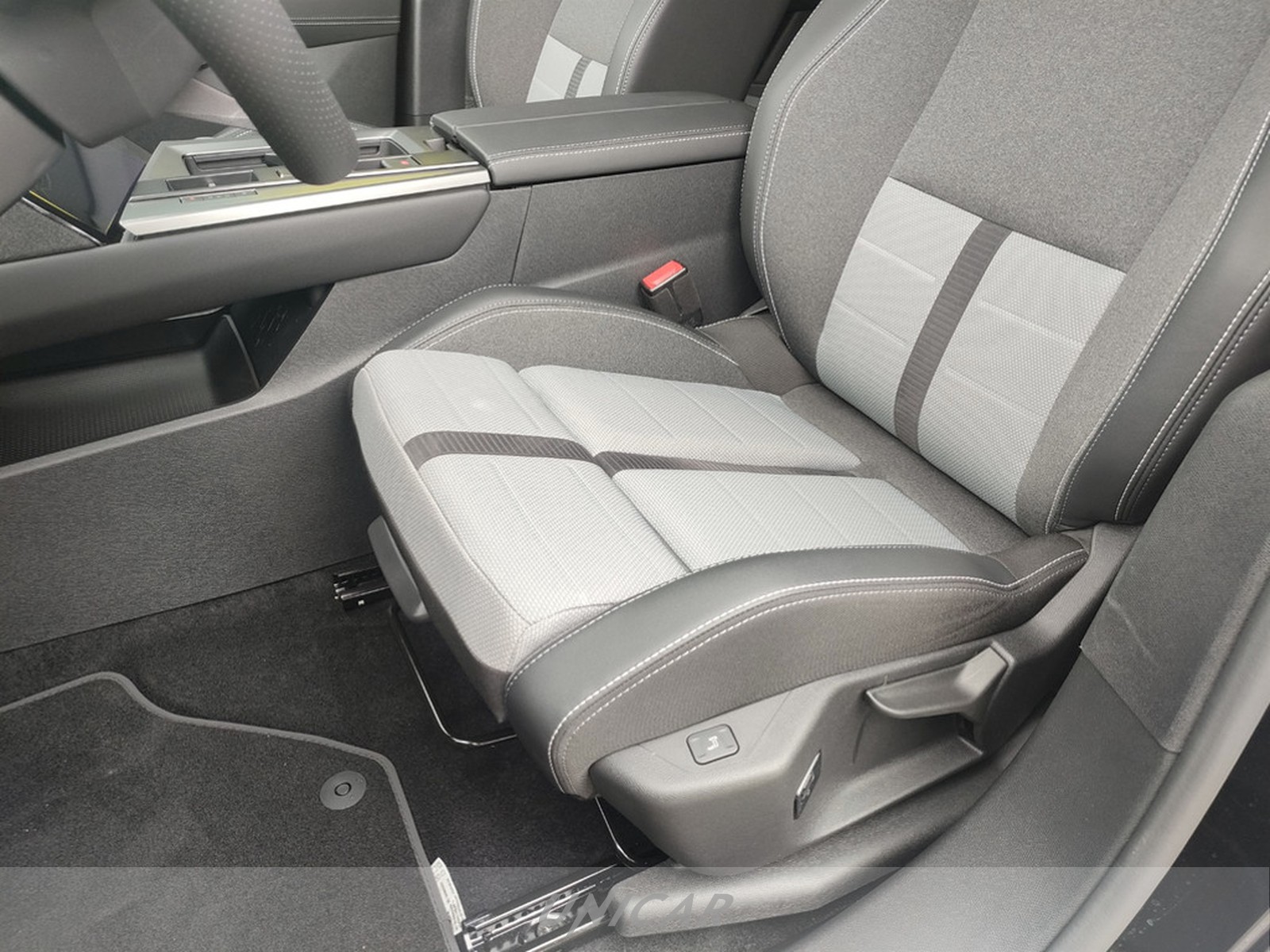 UNICAR Opel Grandland