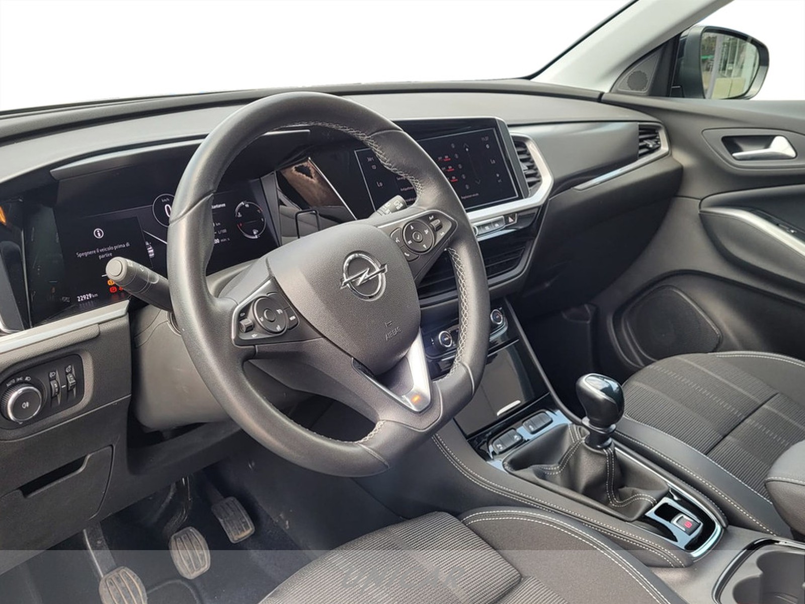 UNICAR Opel Grandland