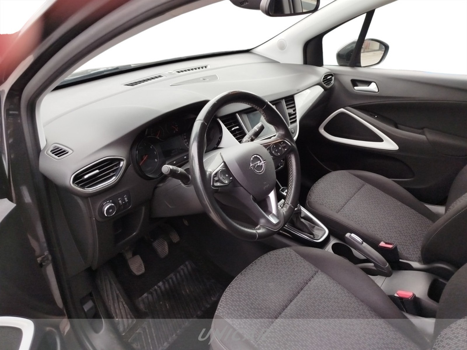 UNICAR Opel Crossland