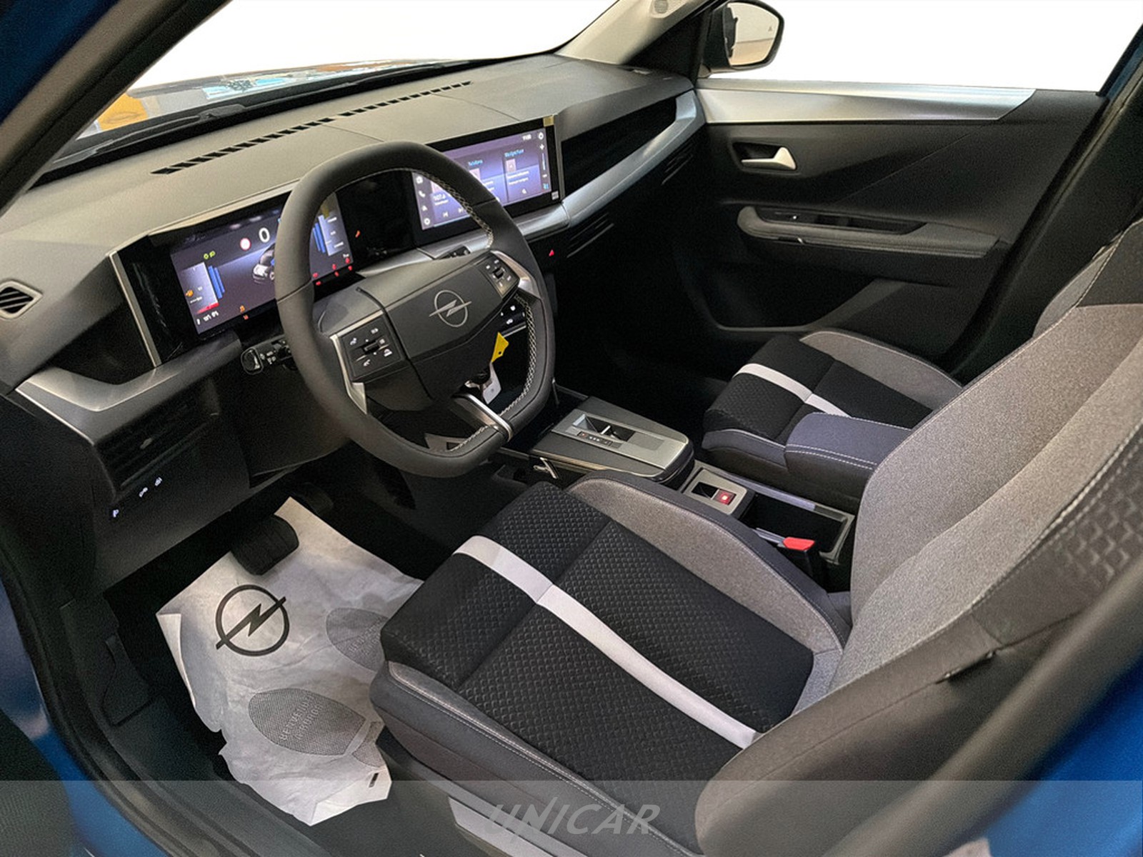 UNICAR Opel Frontera