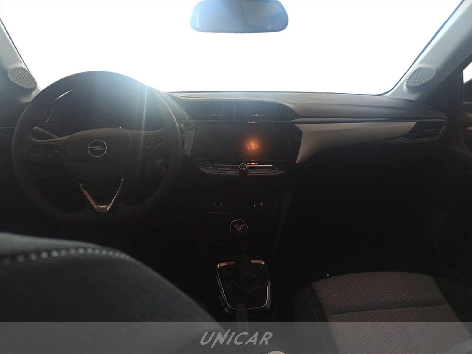 UNICAR Opel Corsa