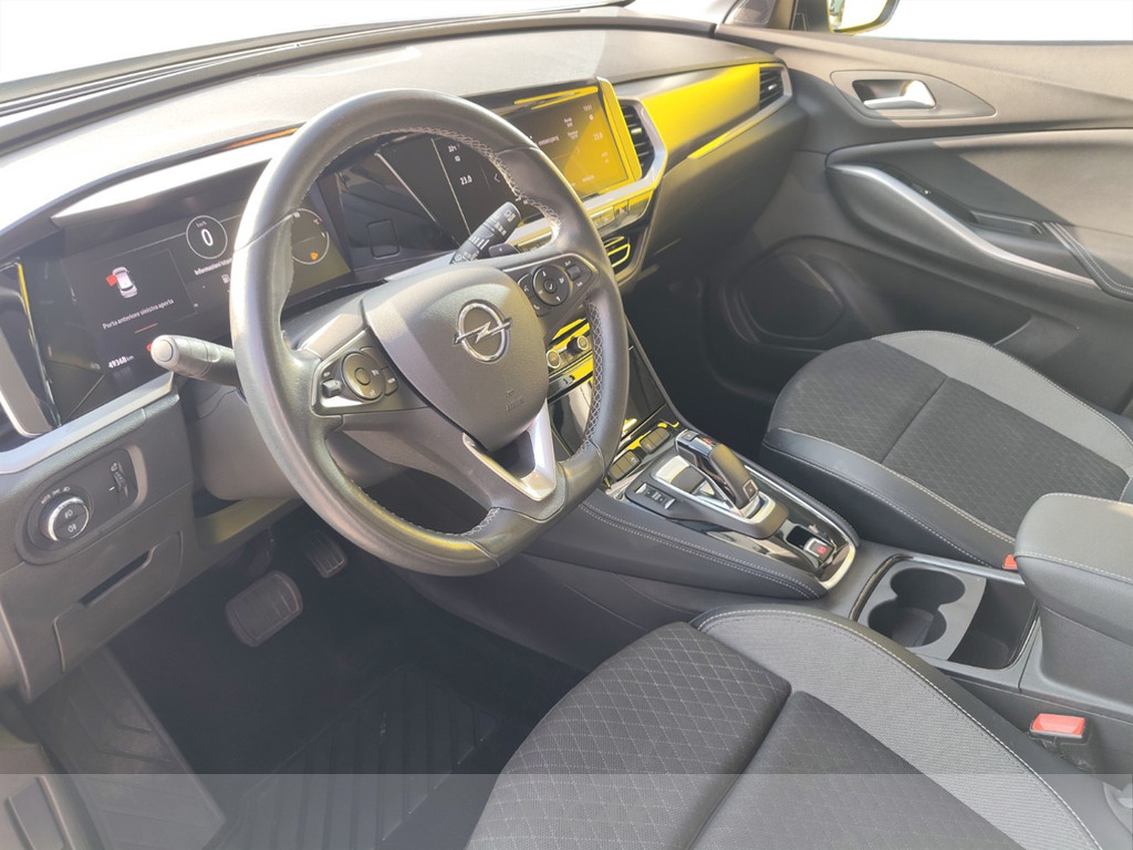 UNICAR Opel Grandland