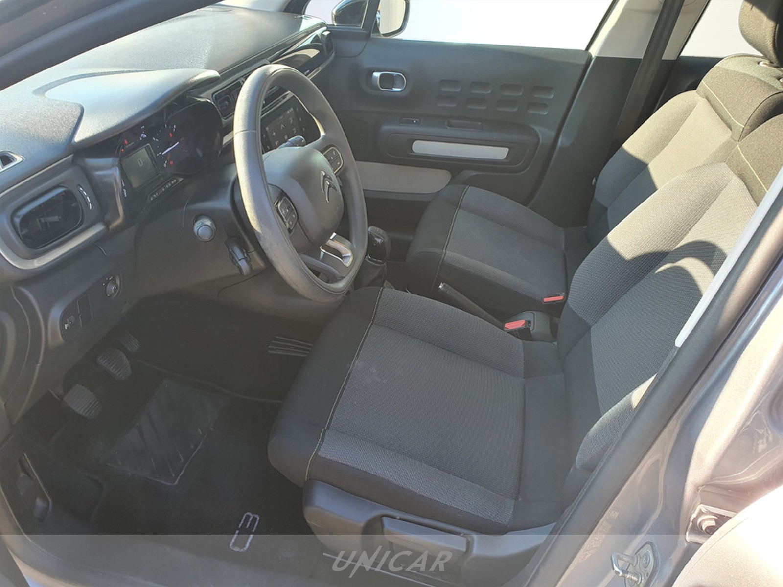 UNICAR Citroen C3