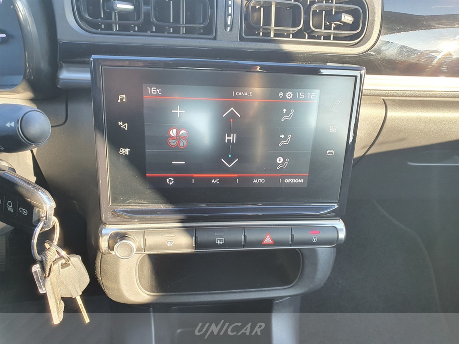 UNICAR Citroen C3