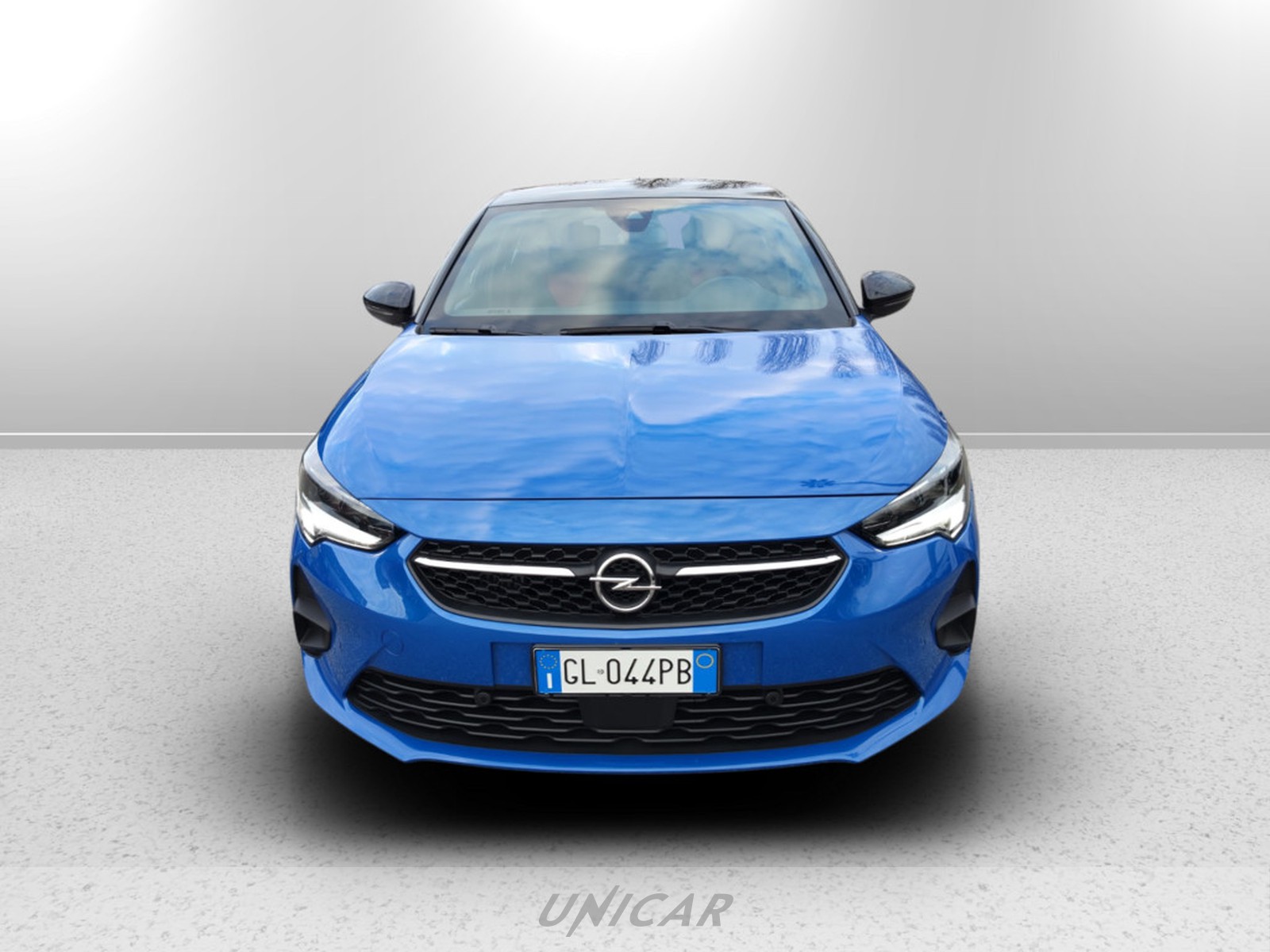 UNICAR Opel Corsa
