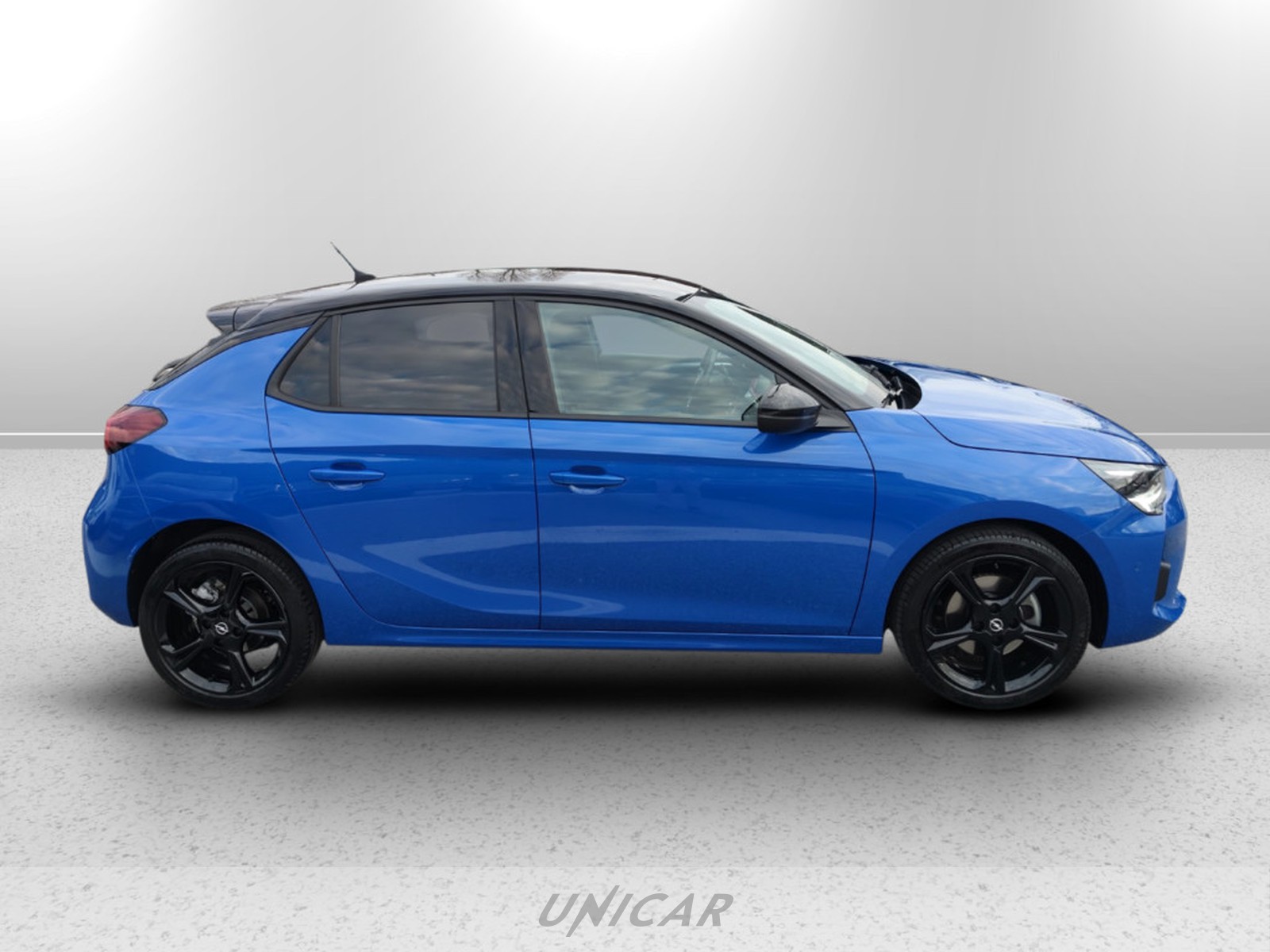UNICAR Opel Corsa
