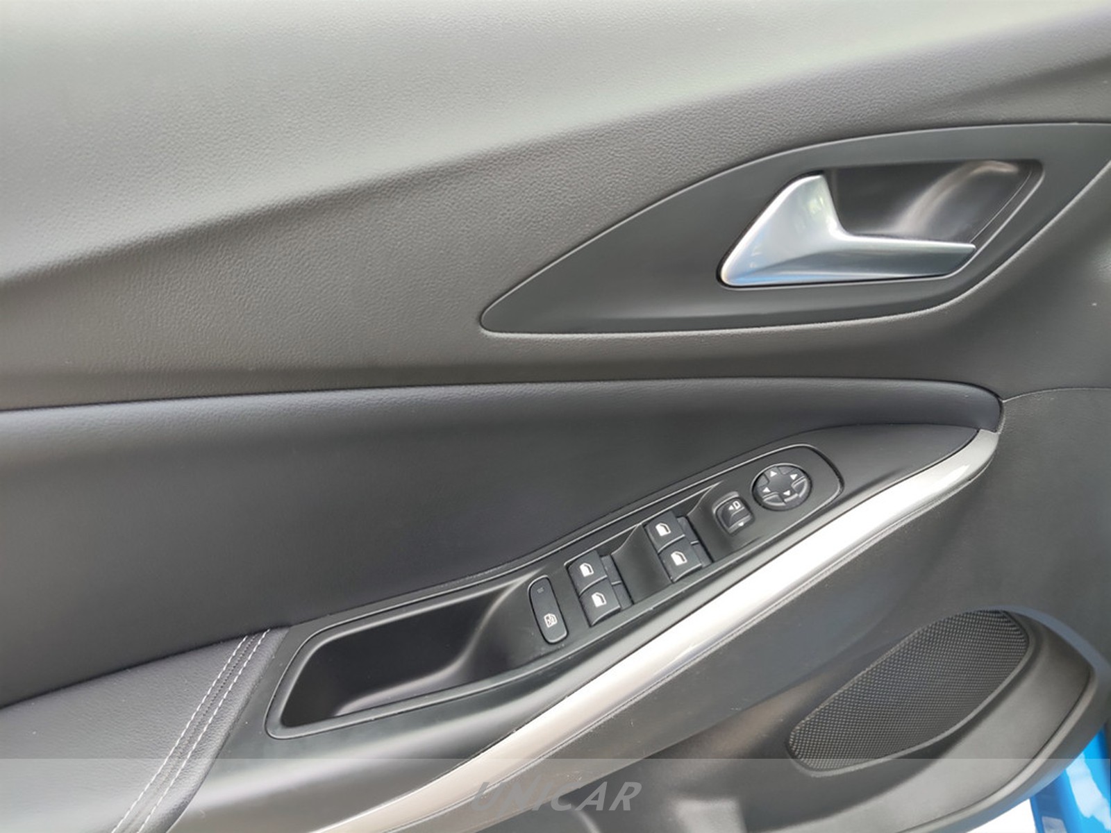 UNICAR Opel Grandland