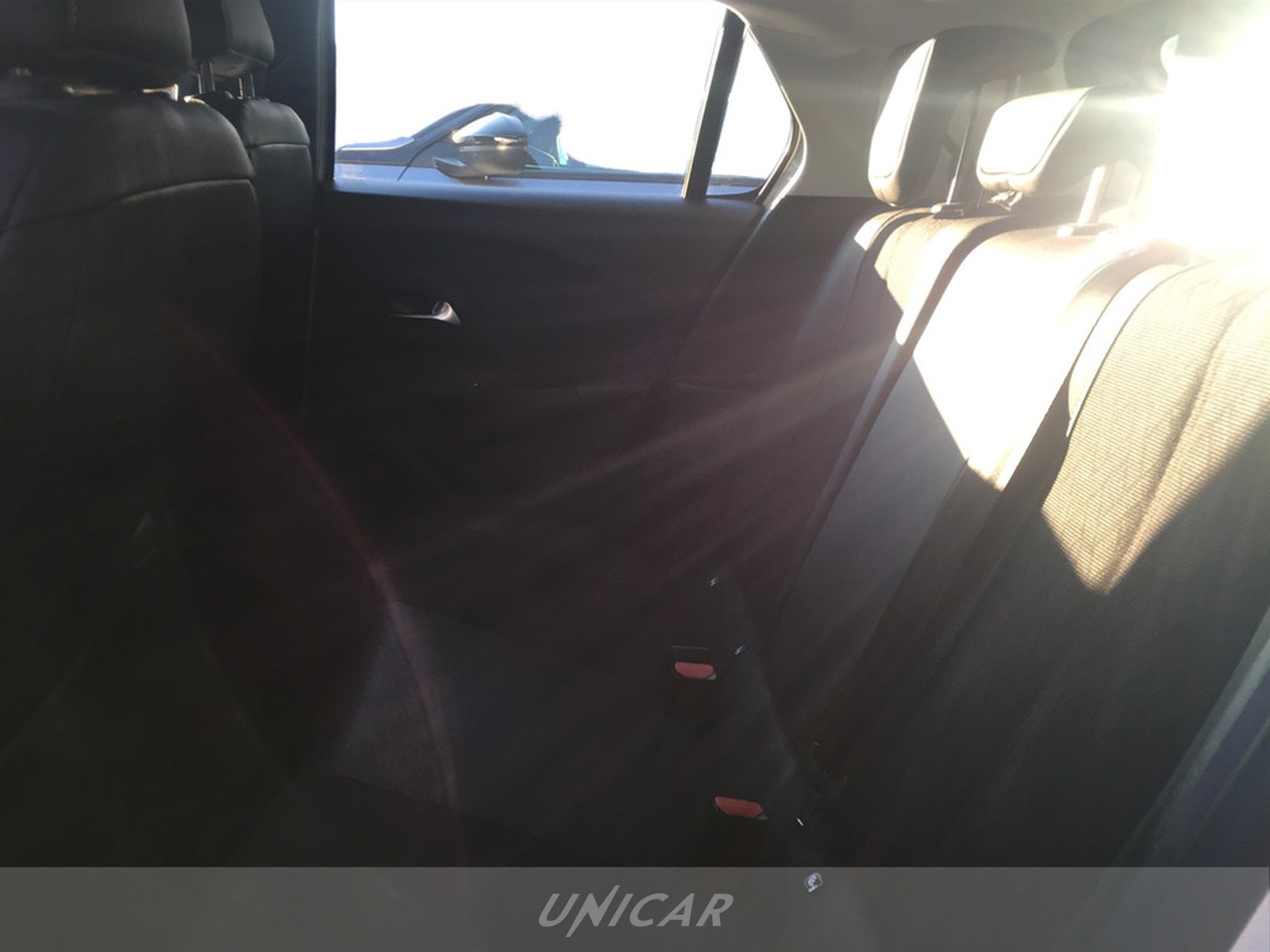 UNICAR Opel Corsa