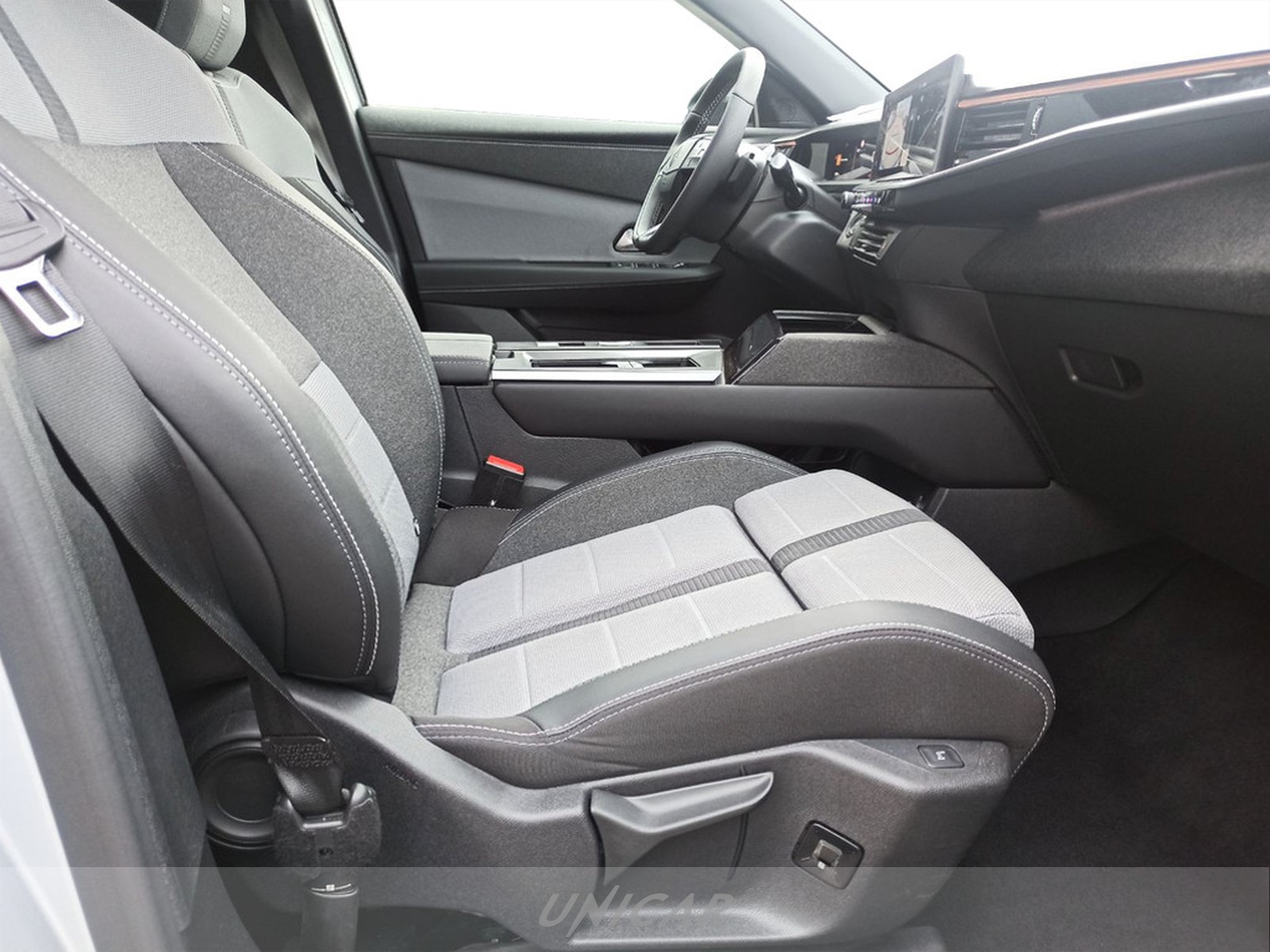 UNICAR Opel Grandland