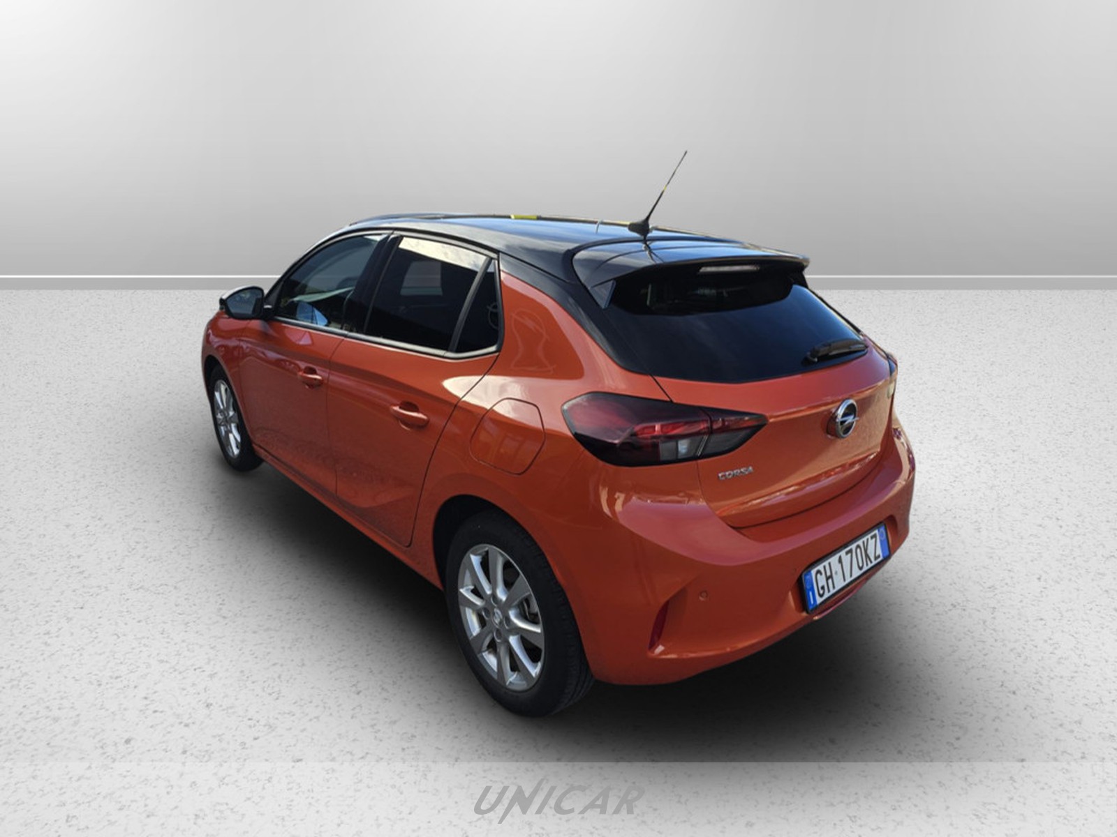 UNICAR Opel Corsa