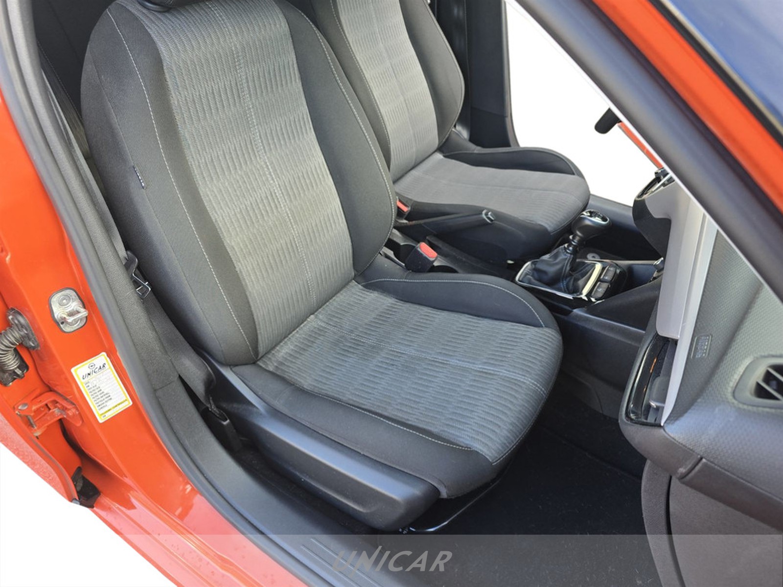 UNICAR Opel Corsa