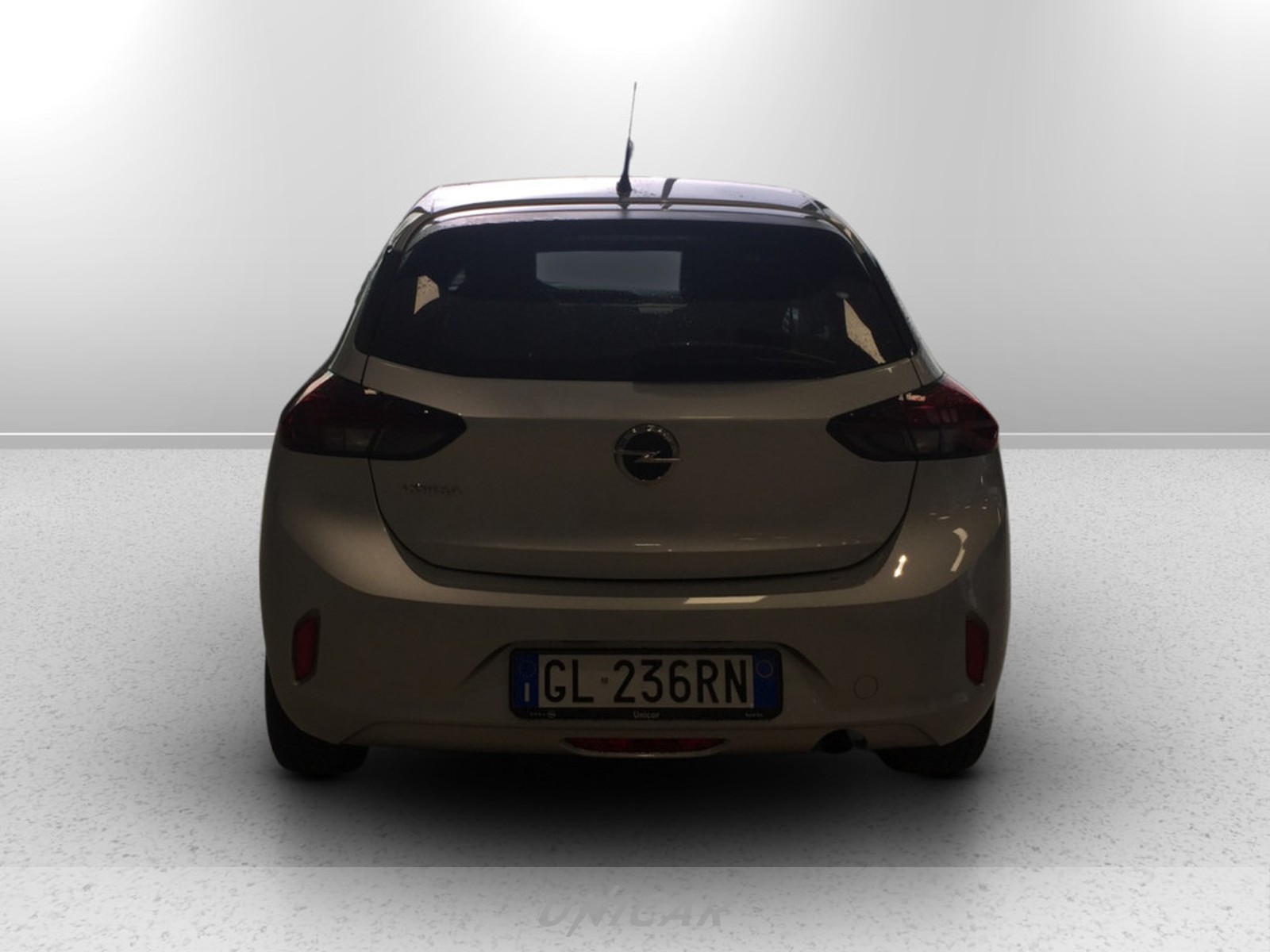 UNICAR Opel Corsa