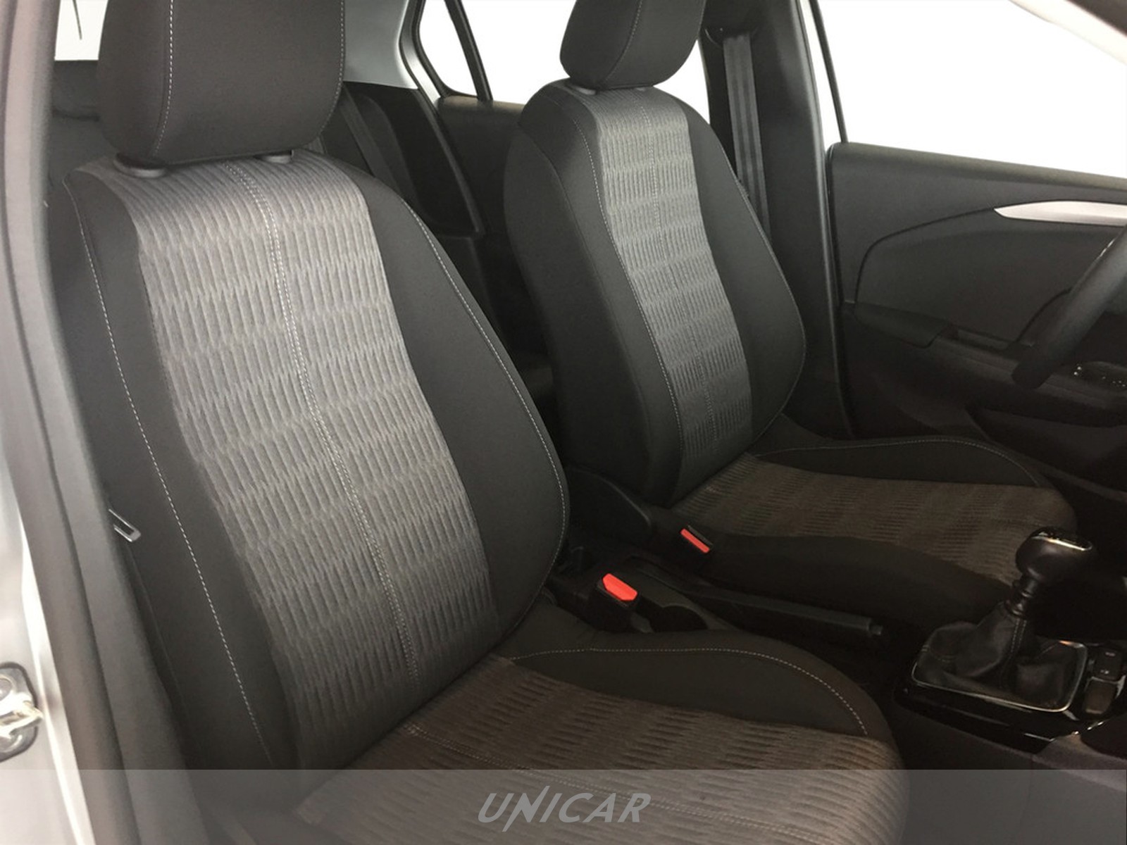 UNICAR Opel Corsa
