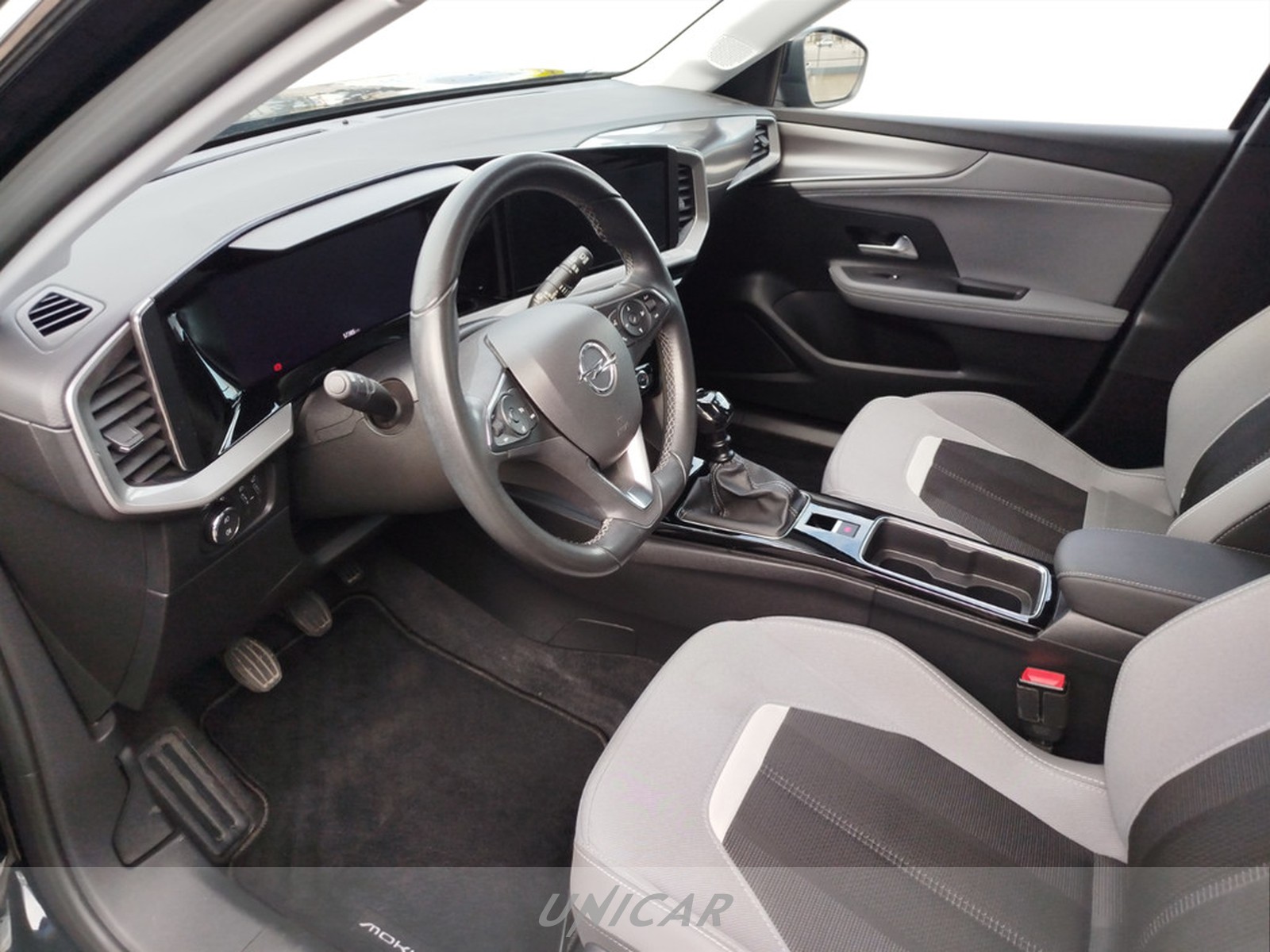 UNICAR Opel Mokka